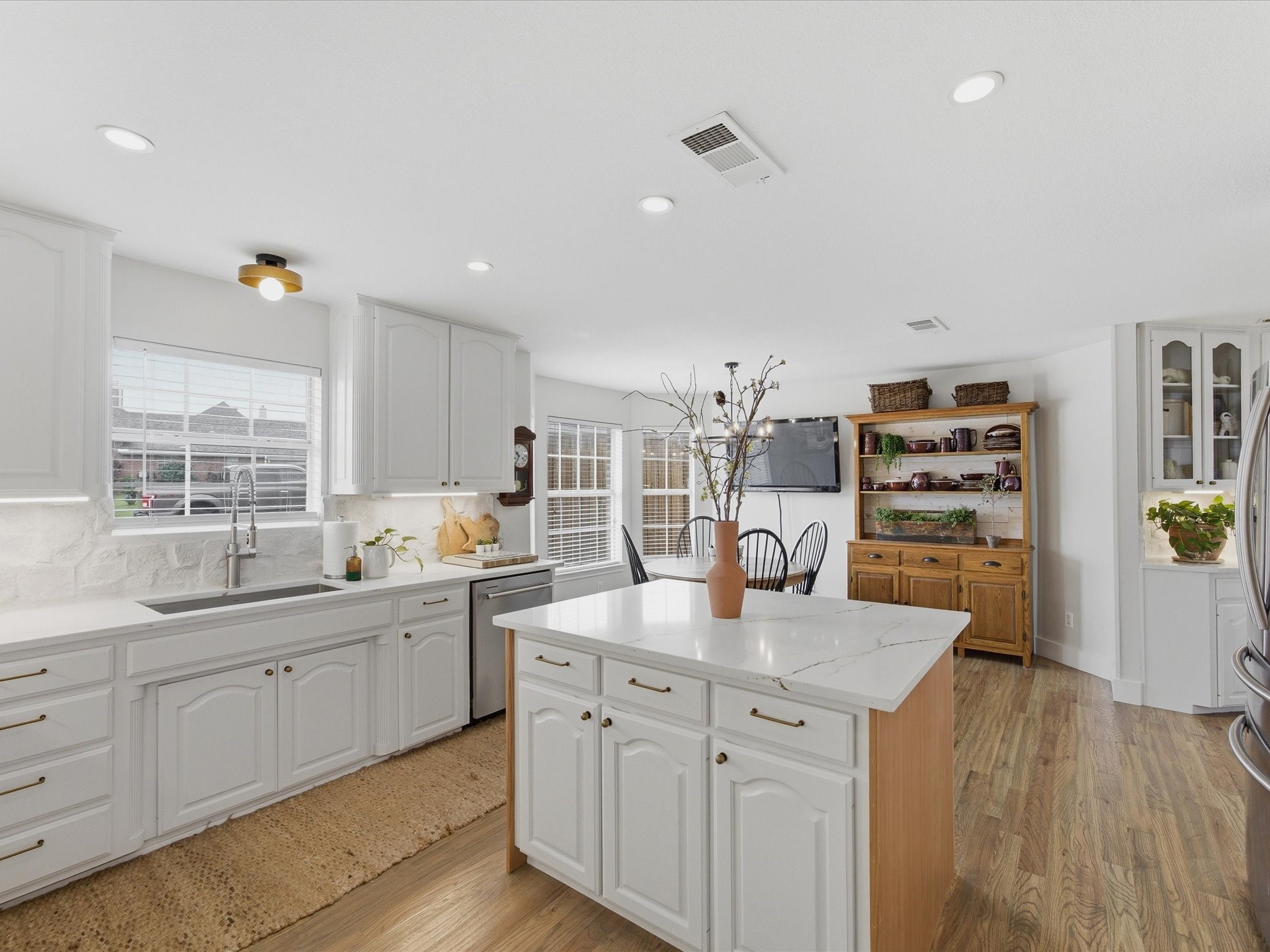 121 Daisey Lane Justin TX 76247