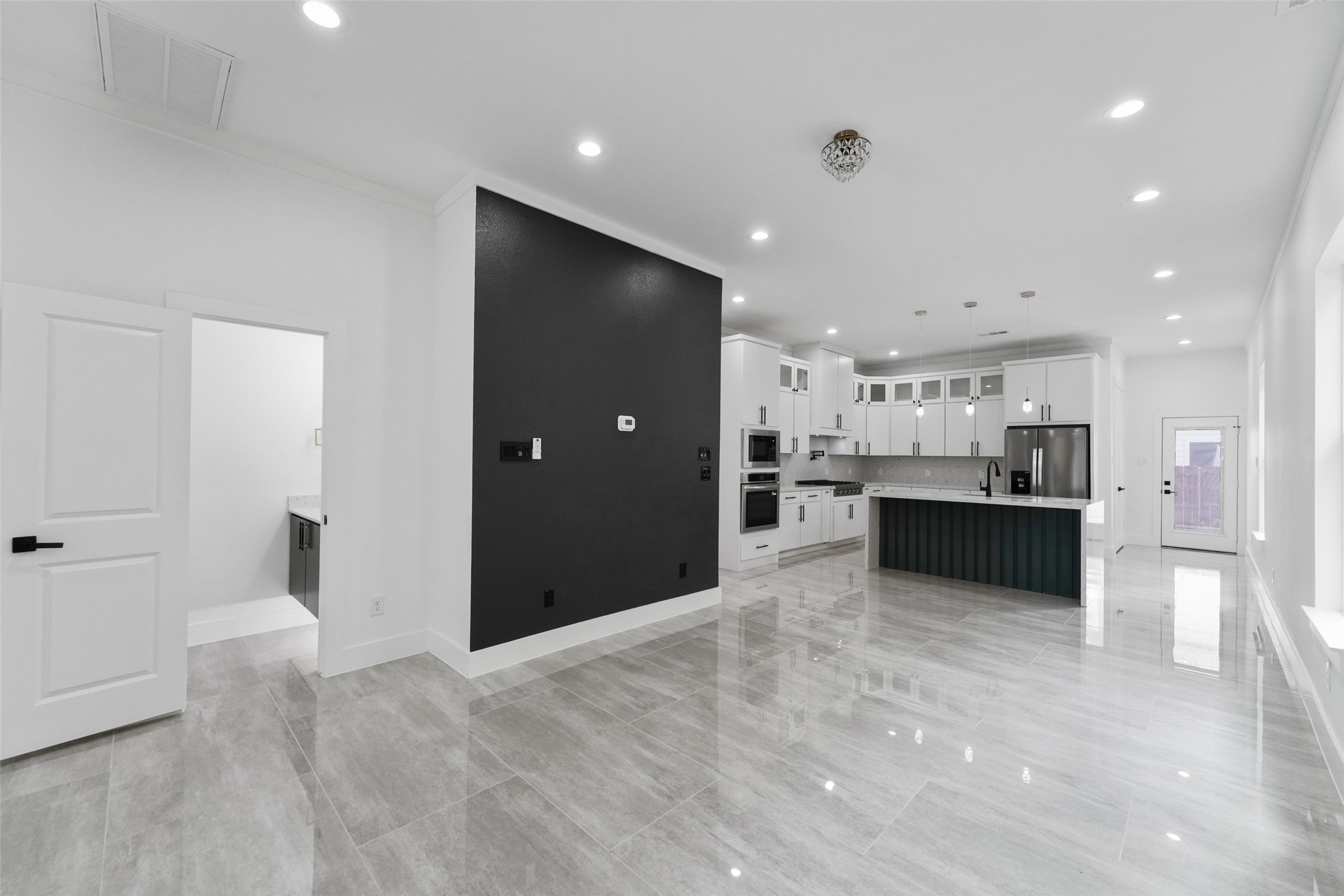 404 Pecan Drive Dallas TX 75203