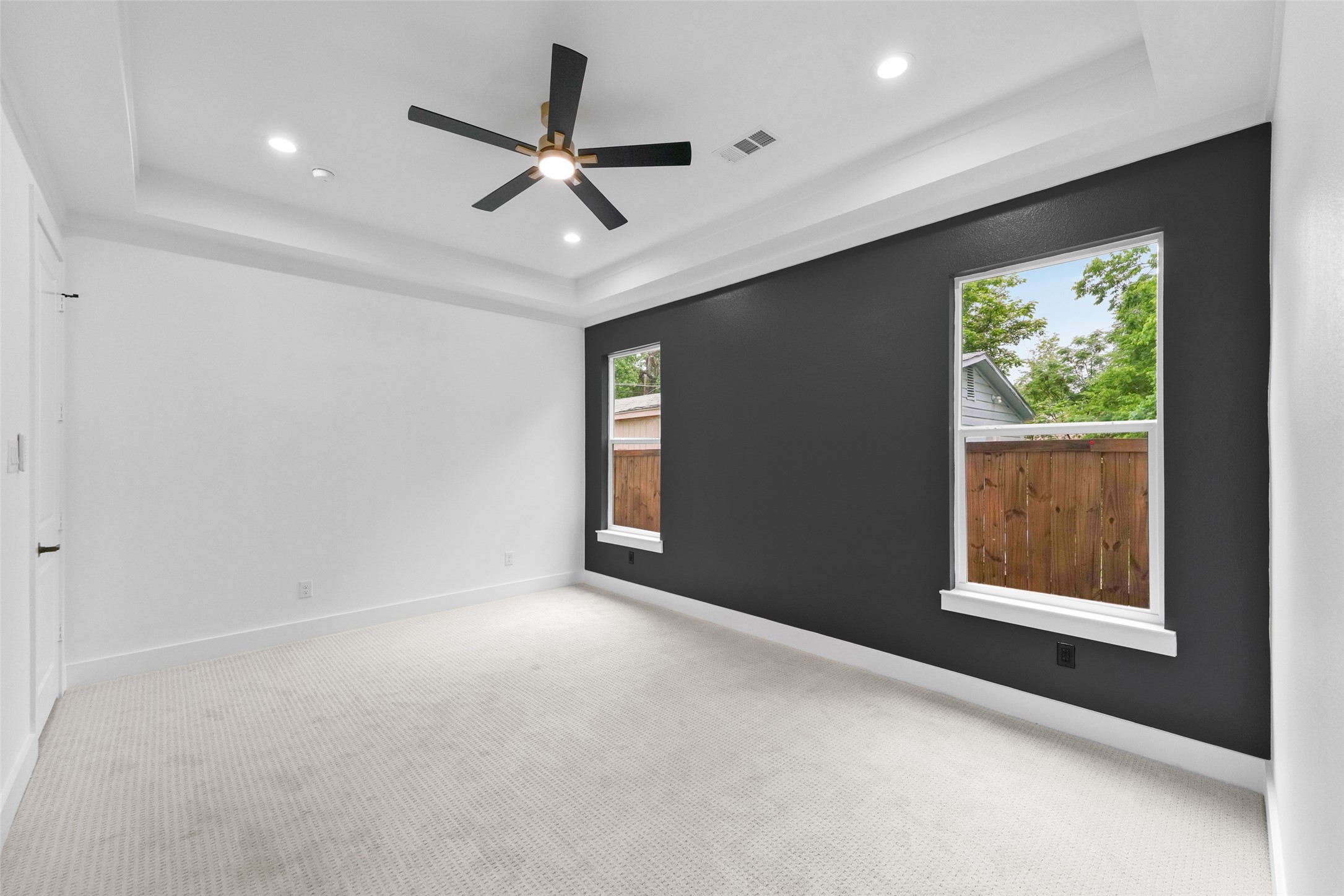 404 Pecan Drive Dallas TX 75203