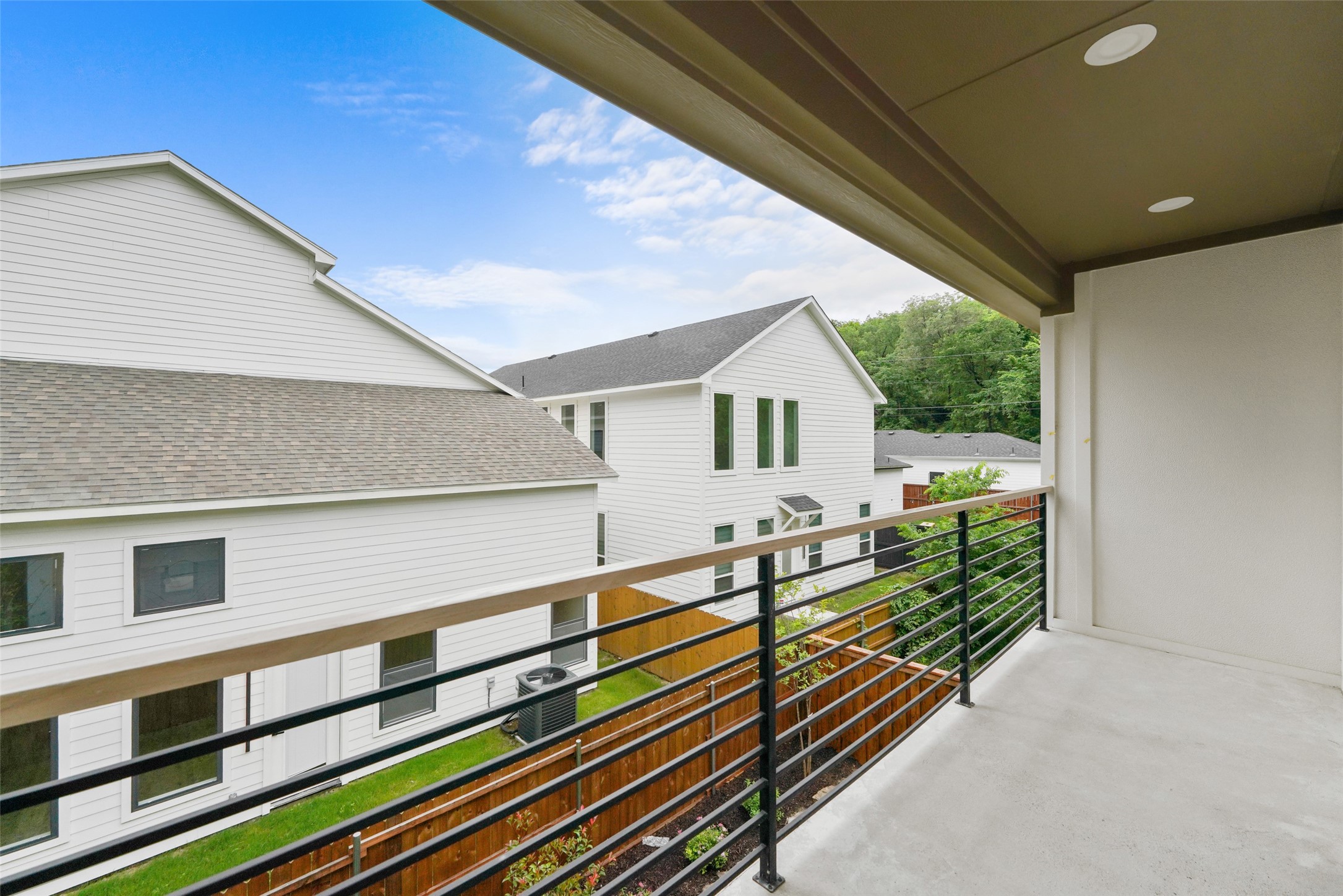 404 Pecan Drive Dallas TX 75203