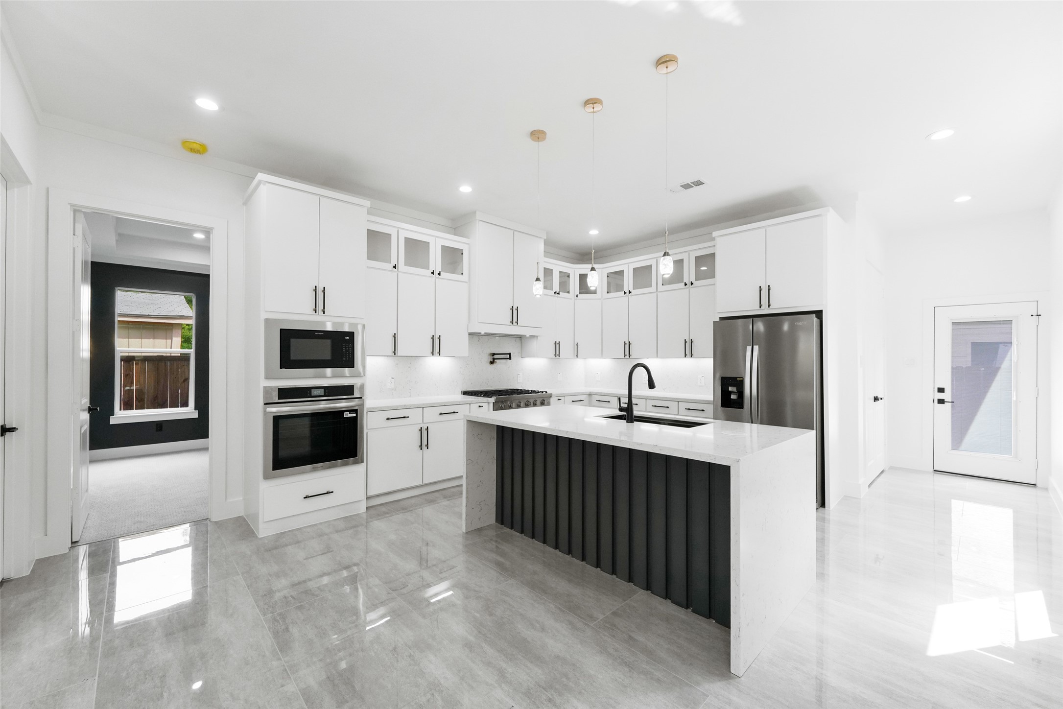 404 Pecan Drive Dallas TX 75203