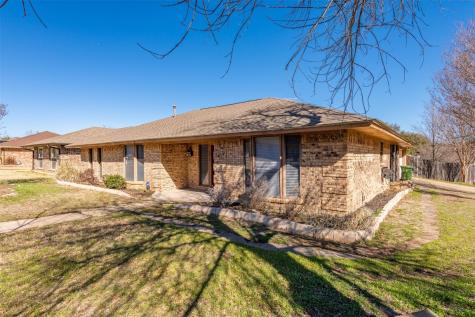 4915 Shady Springs Drive Arlington TX 76017
