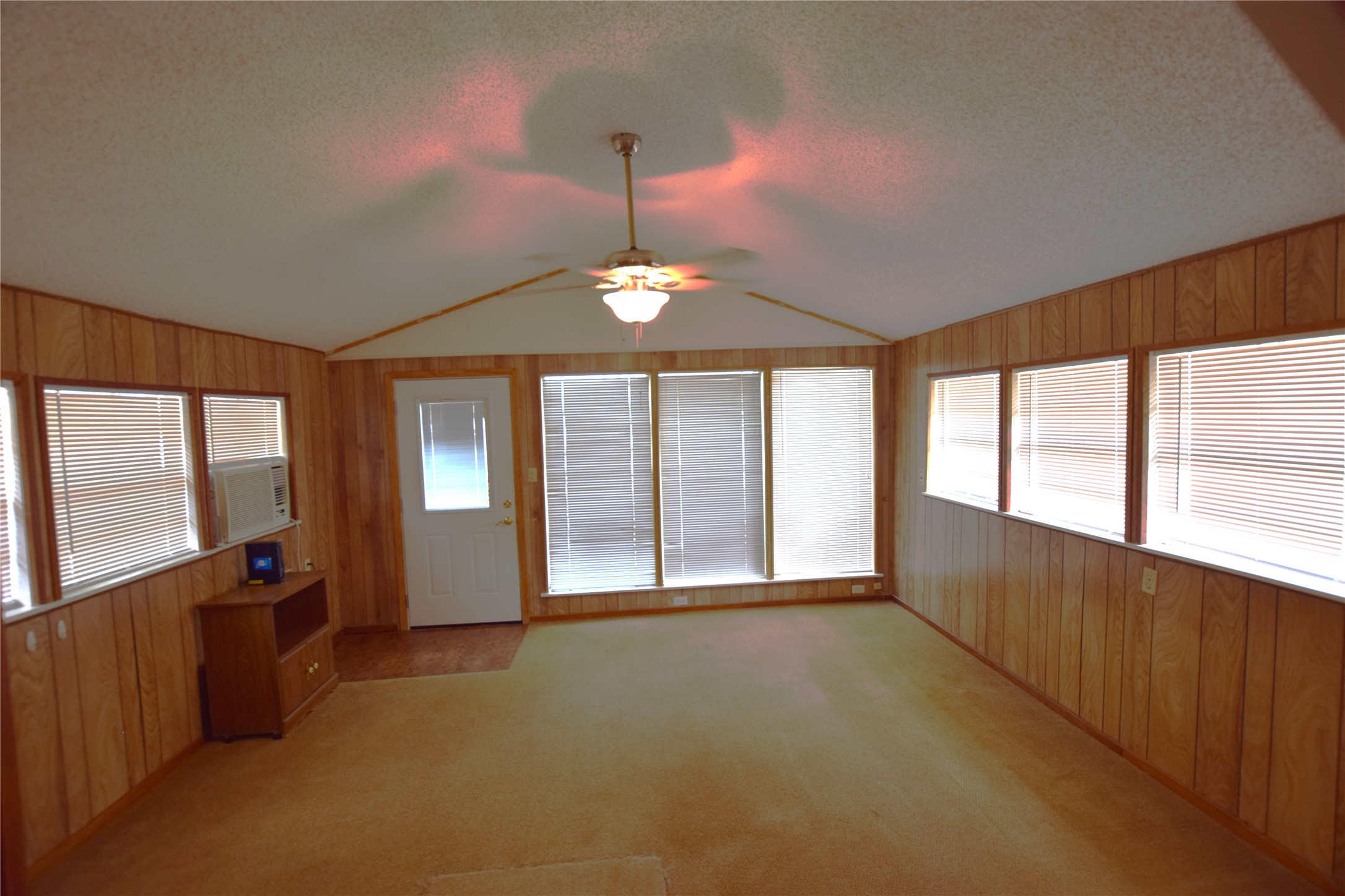 914 W Lake Drive Weatherford TX 76087