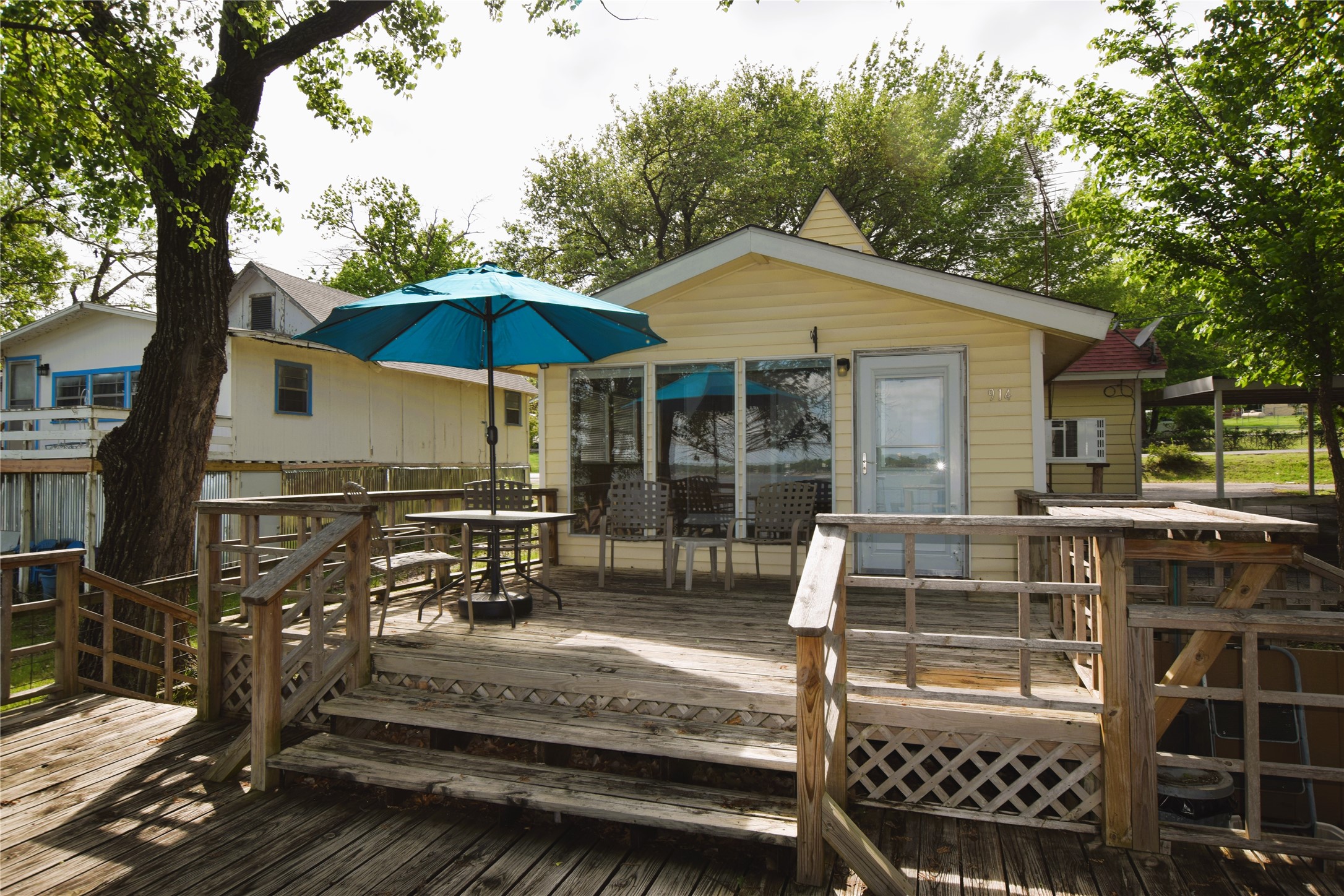 914 W Lake Drive Weatherford TX 76087