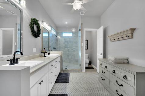 1121 Meghann Lane Waxahachie TX 75167