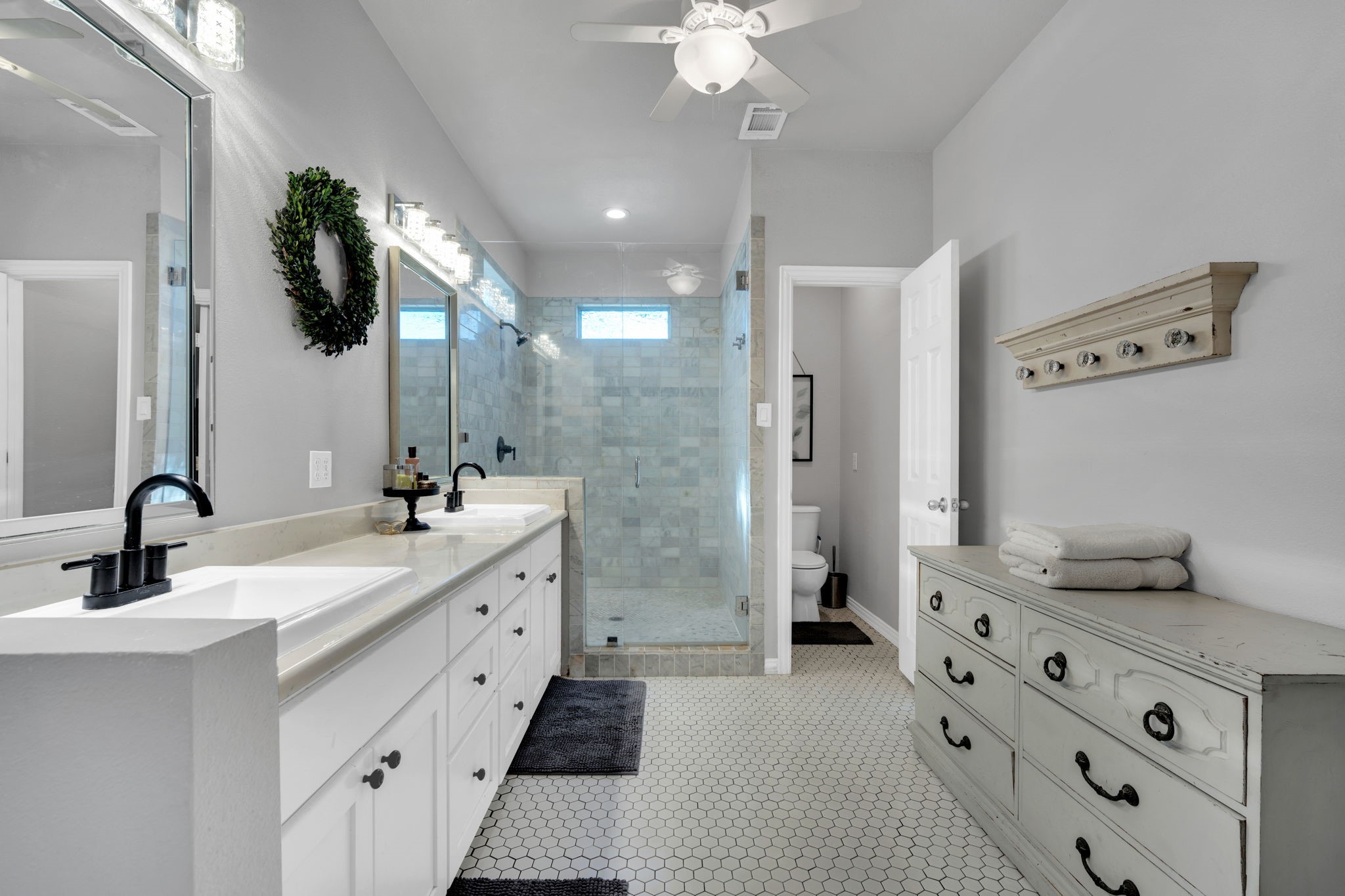 1121 Meghann Lane Waxahachie TX 75167
