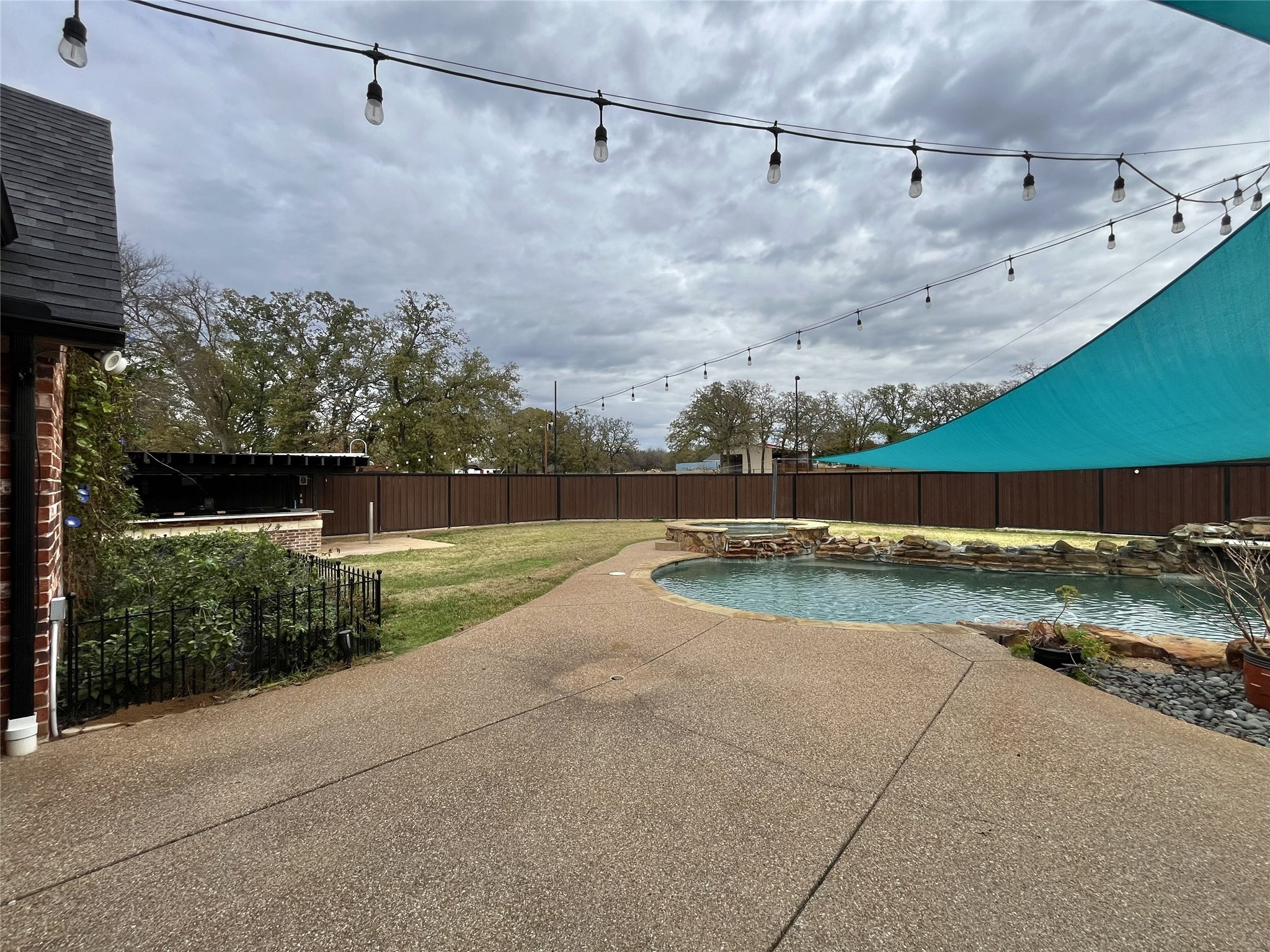 245 Spring Creek Court Paradise TX 76073