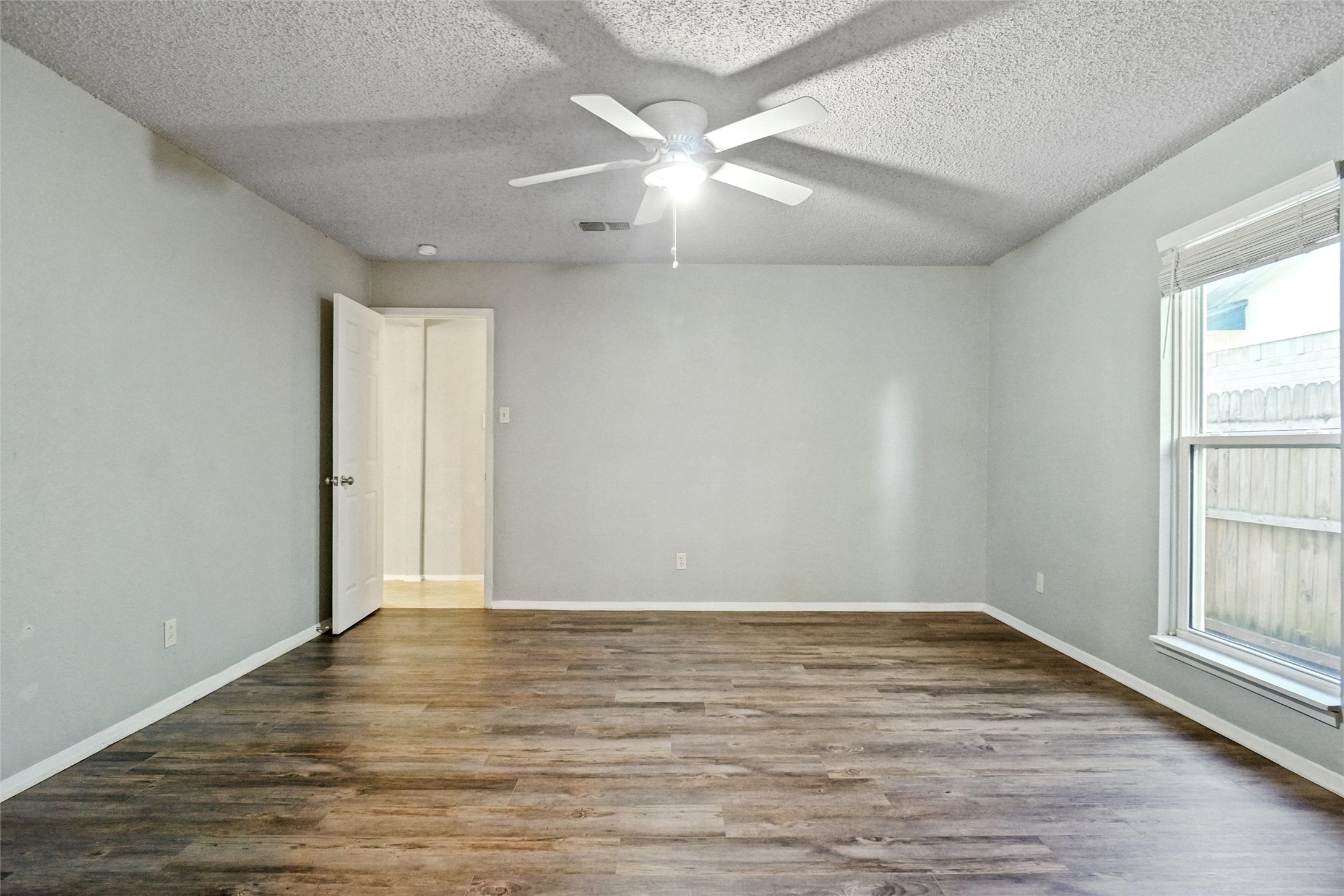 6116 Mackneal Trail Watauga TX 76148