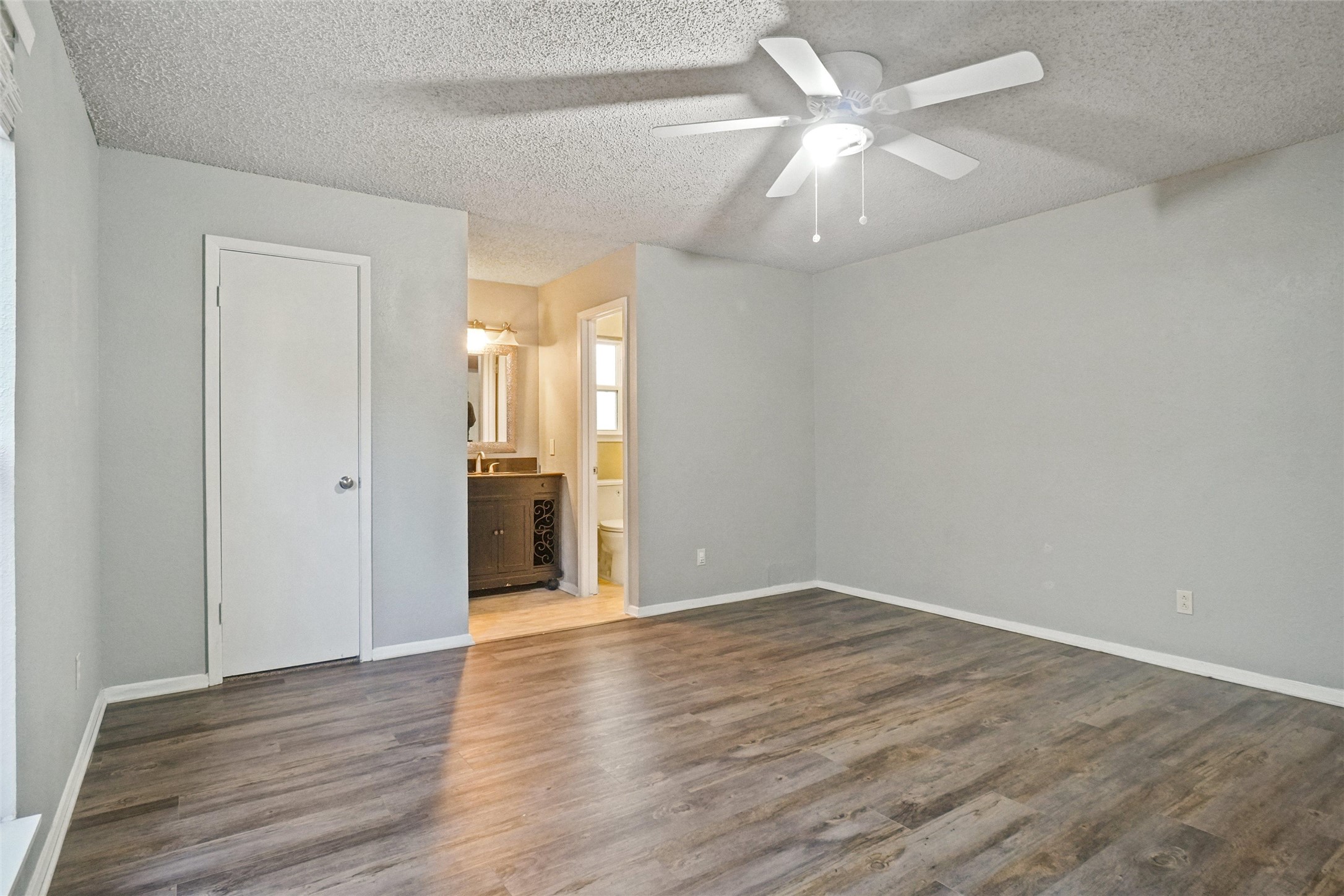6116 Mackneal Trail Watauga TX 76148