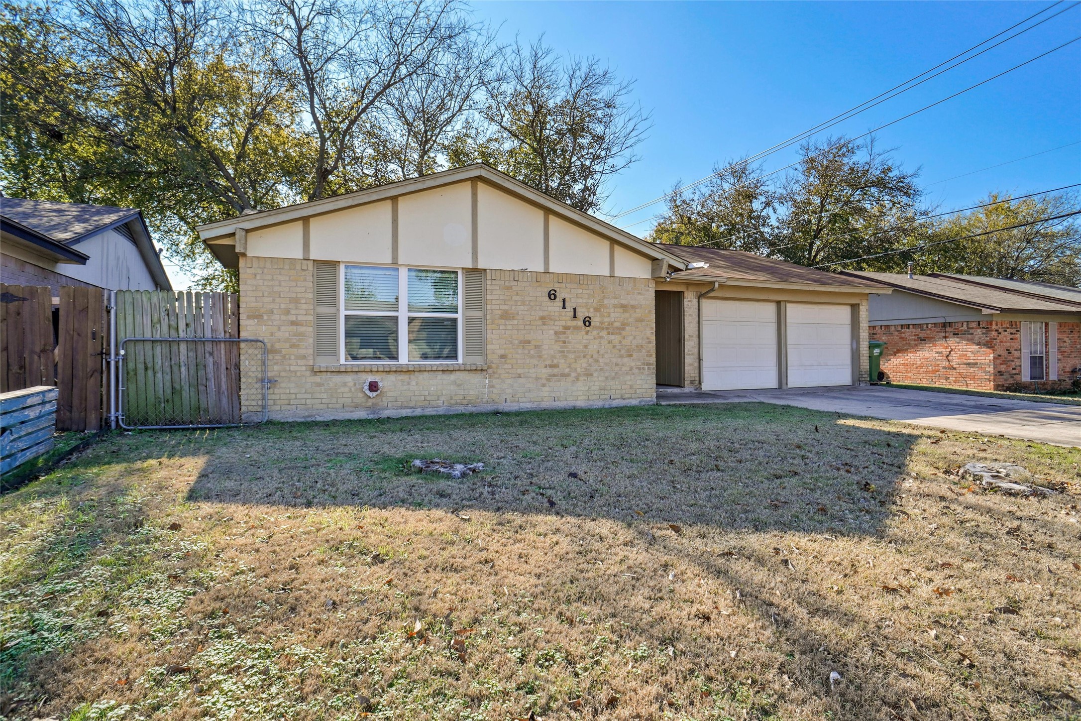6116 Mackneal Trail Watauga TX 76148