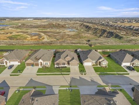 3516 Tunnel Avenue Aubrey TX 76227