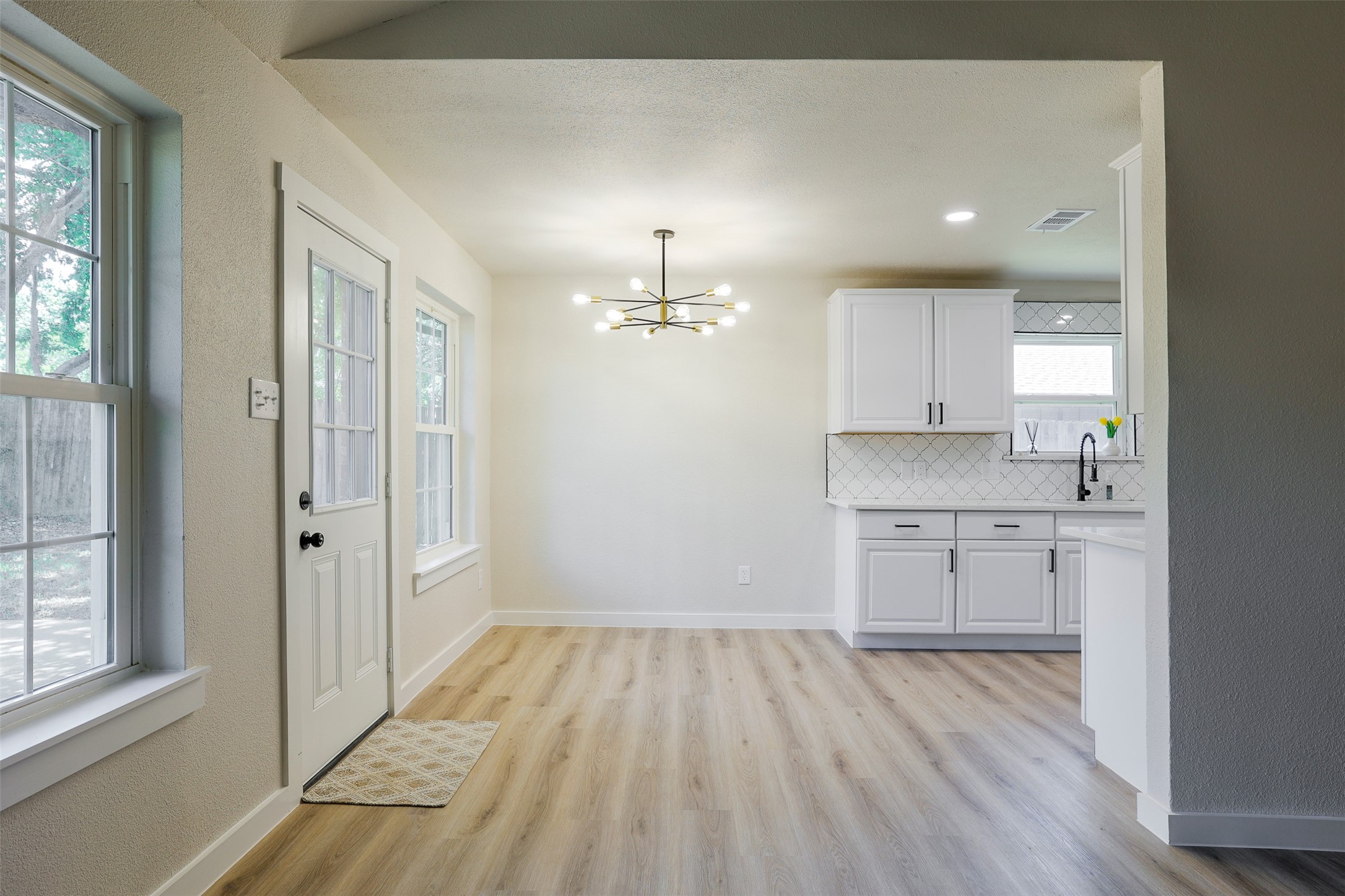 3509 Cabotwood Court Arlington TX 76015
