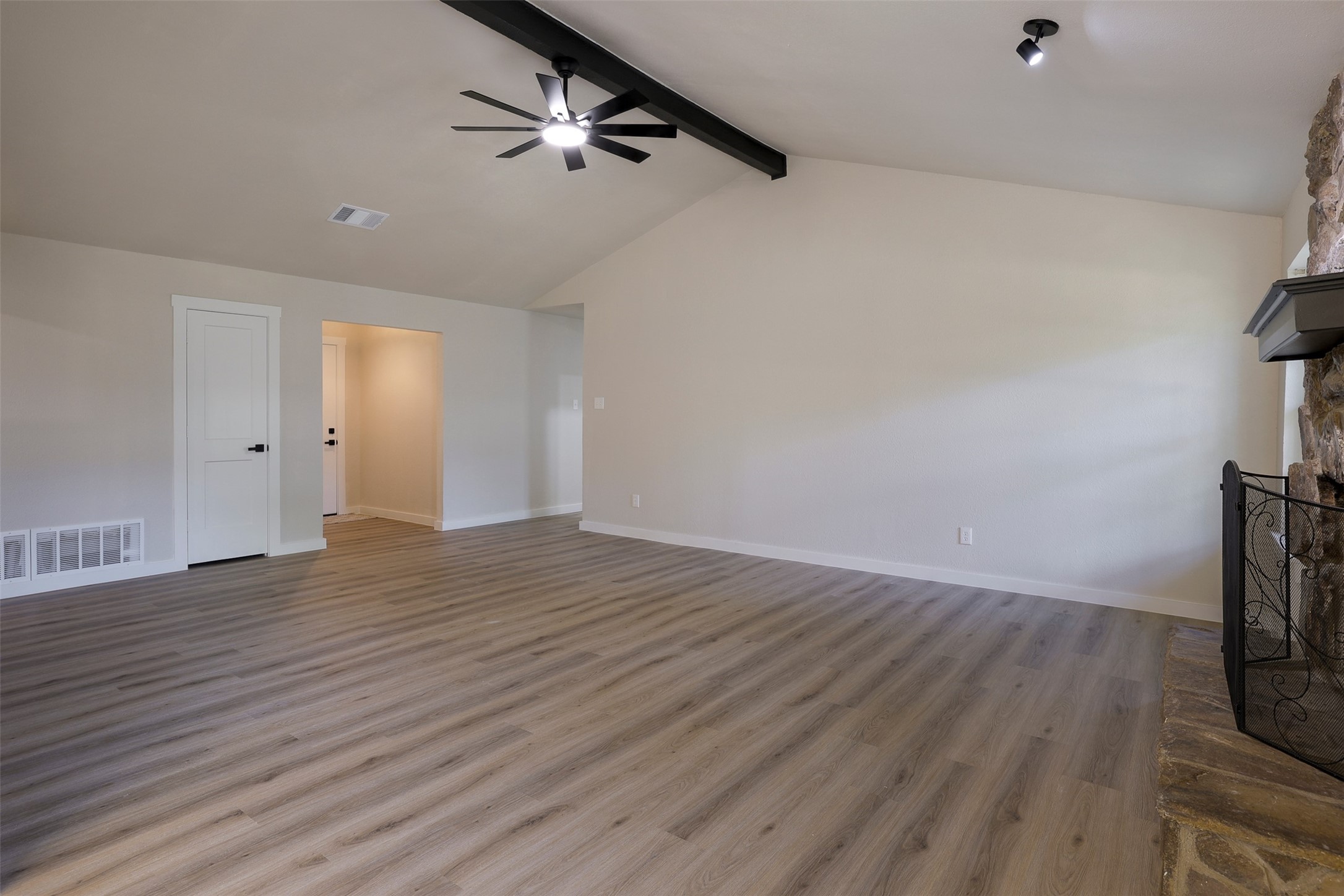 3509 Cabotwood Court Arlington TX 76015
