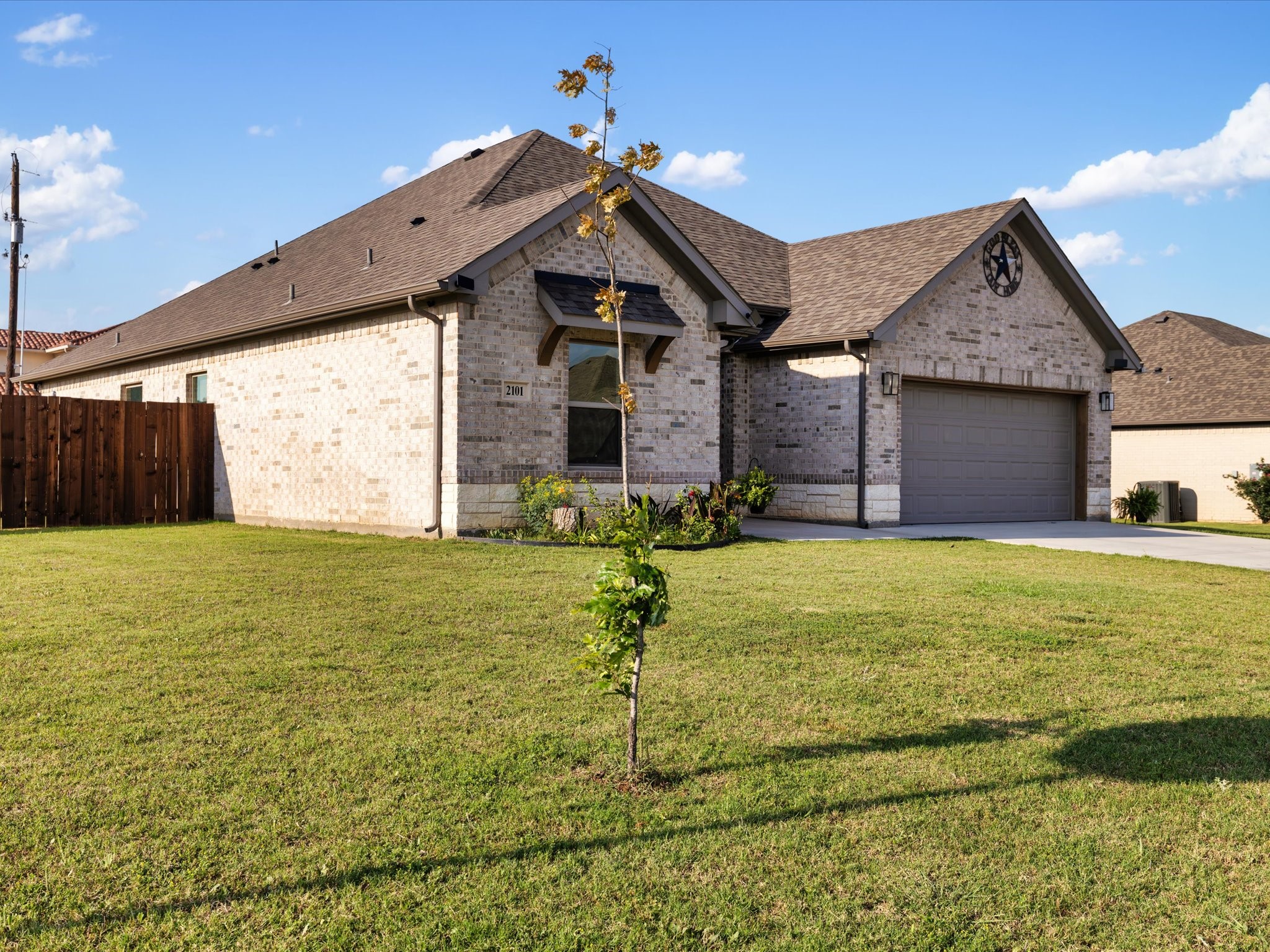 2101 Briarwood Drive Bridgeport TX 76426