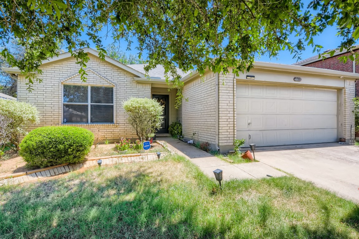 207 Oakhurst Drive Seagoville TX 75159