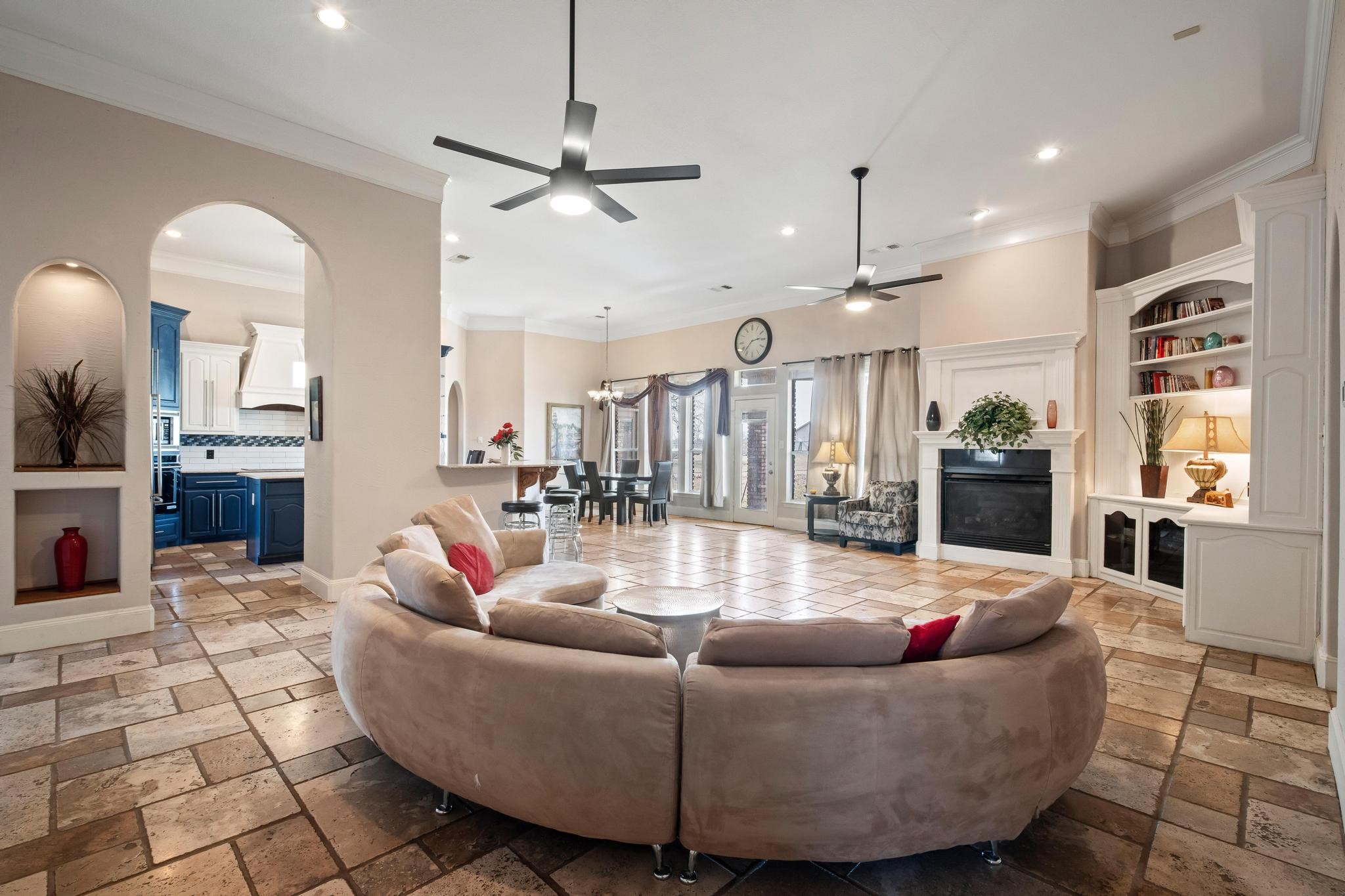 820 Alysa Lane Waxahachie TX 75167