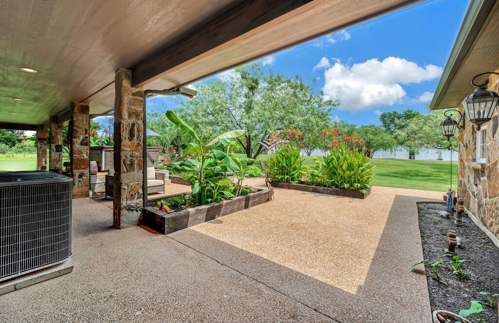 5004 Gholson Road Waco TX 76705