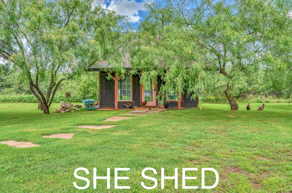 5004 Gholson Road Waco TX 76705