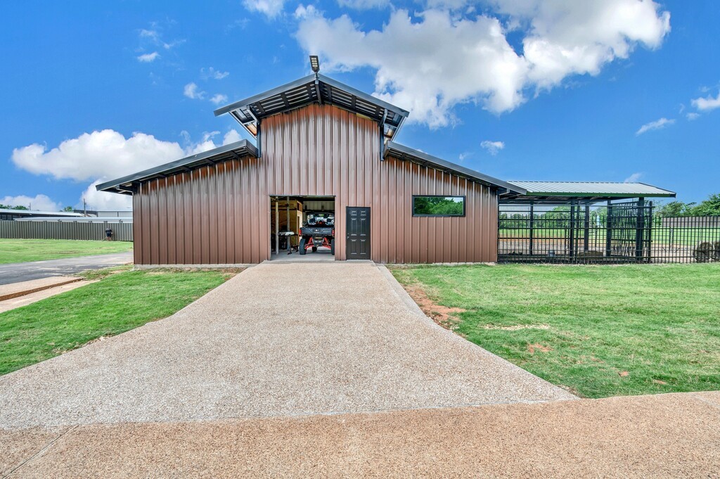 5004 Gholson Road Waco TX 76705
