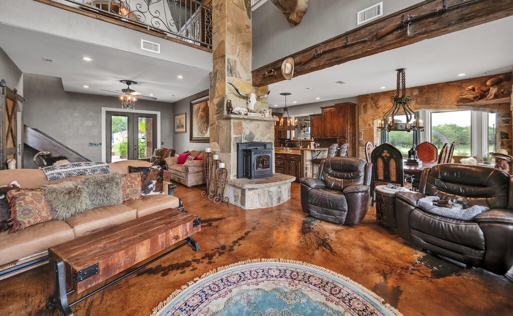 5004 Gholson Road Waco TX 76705