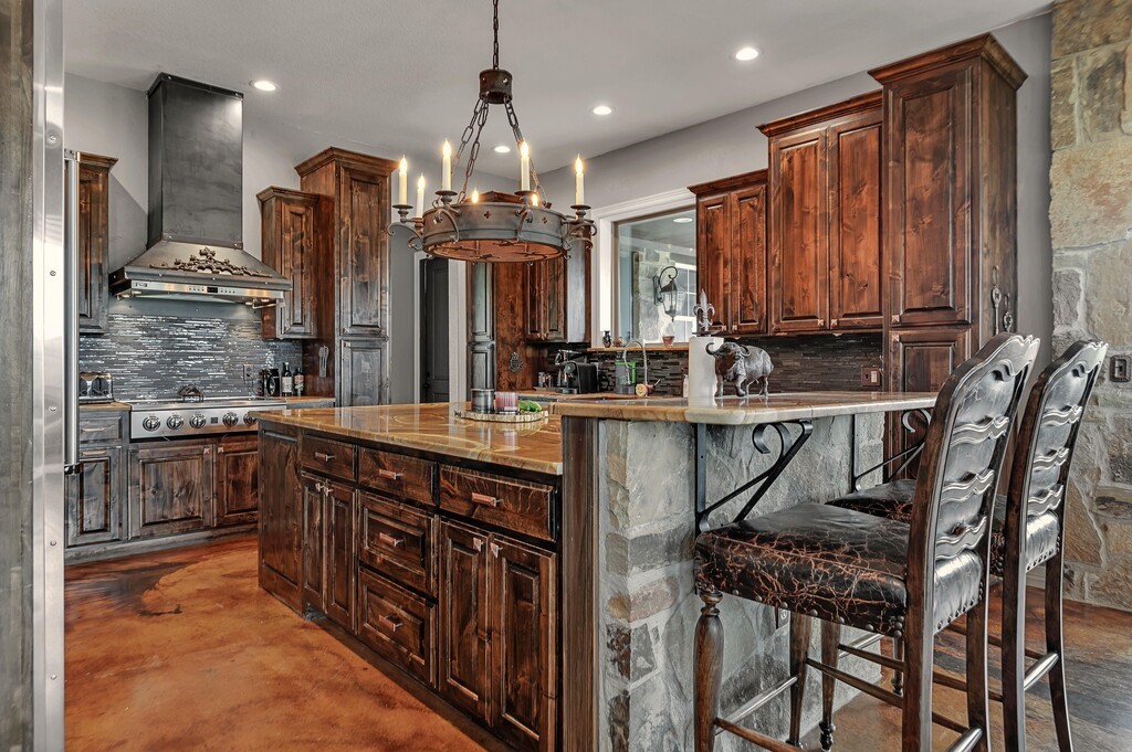 5004 Gholson Road Waco TX 76705
