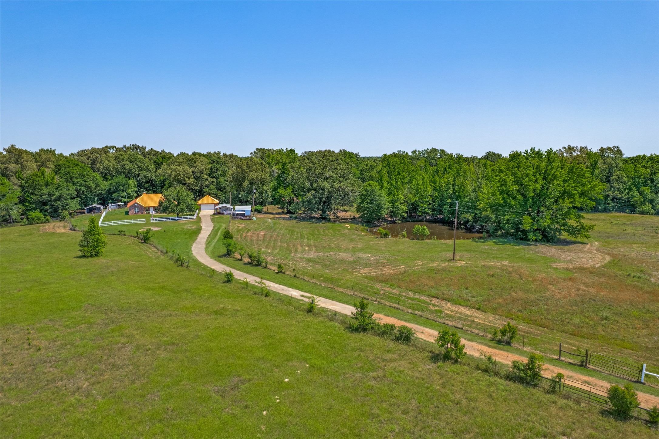 115 County Road 3302 Omaha TX 75571