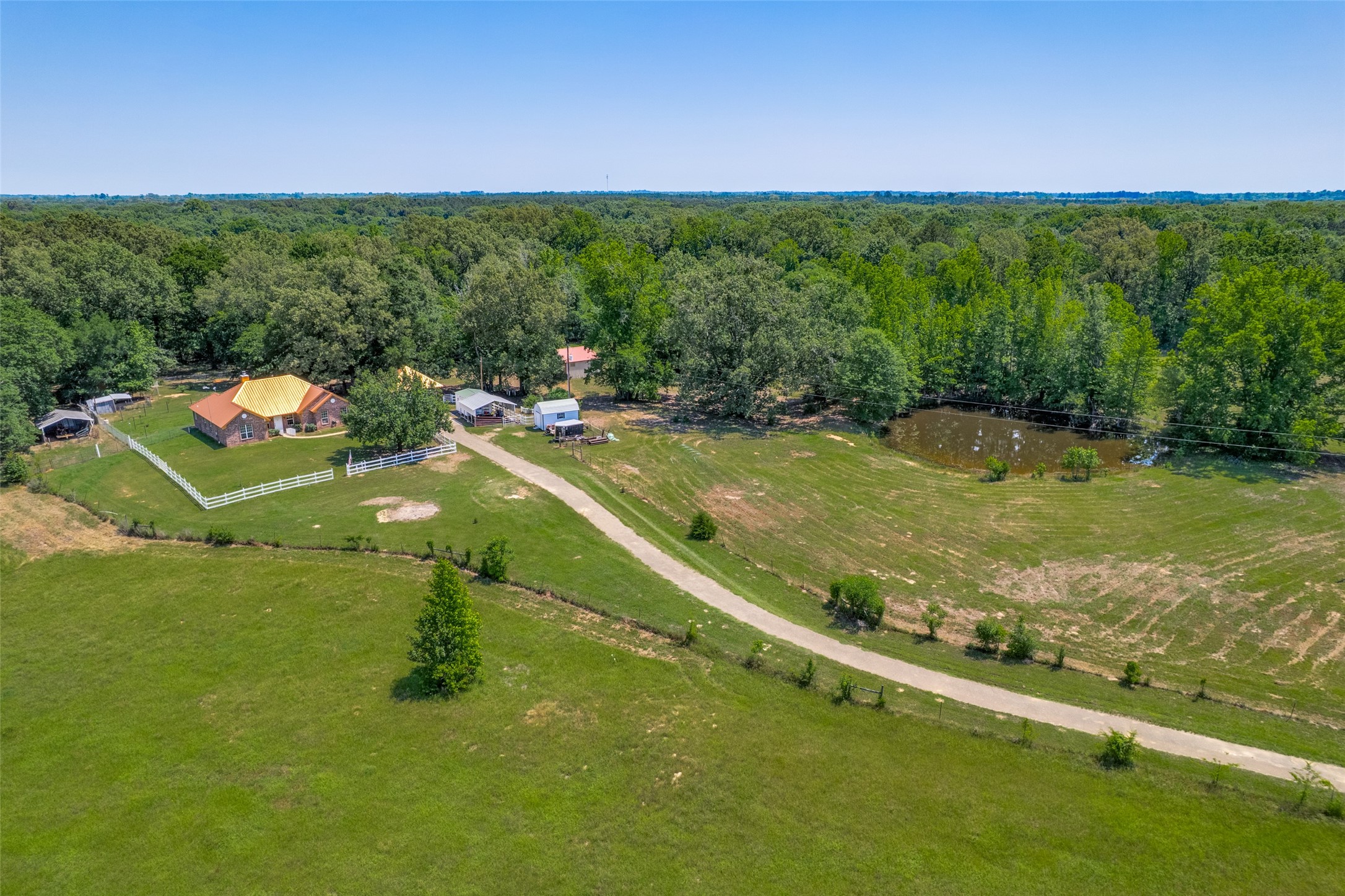 115 County Road 3302 Omaha TX 75571