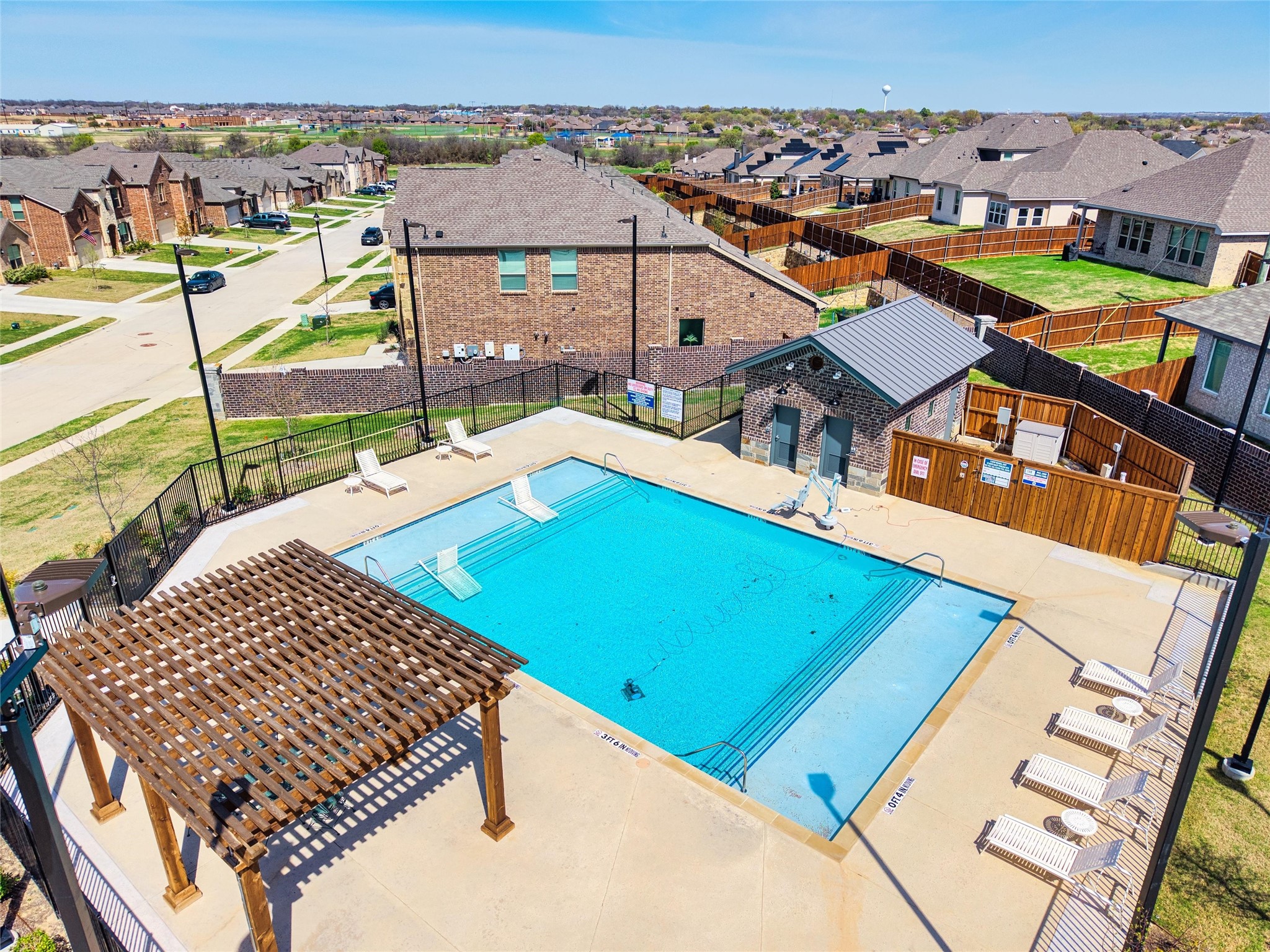 321 Sedalia Trail Justin TX 76247
