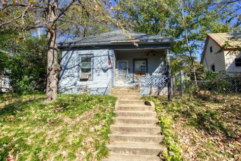 1305 W Chestnut Street Denison TX 75020