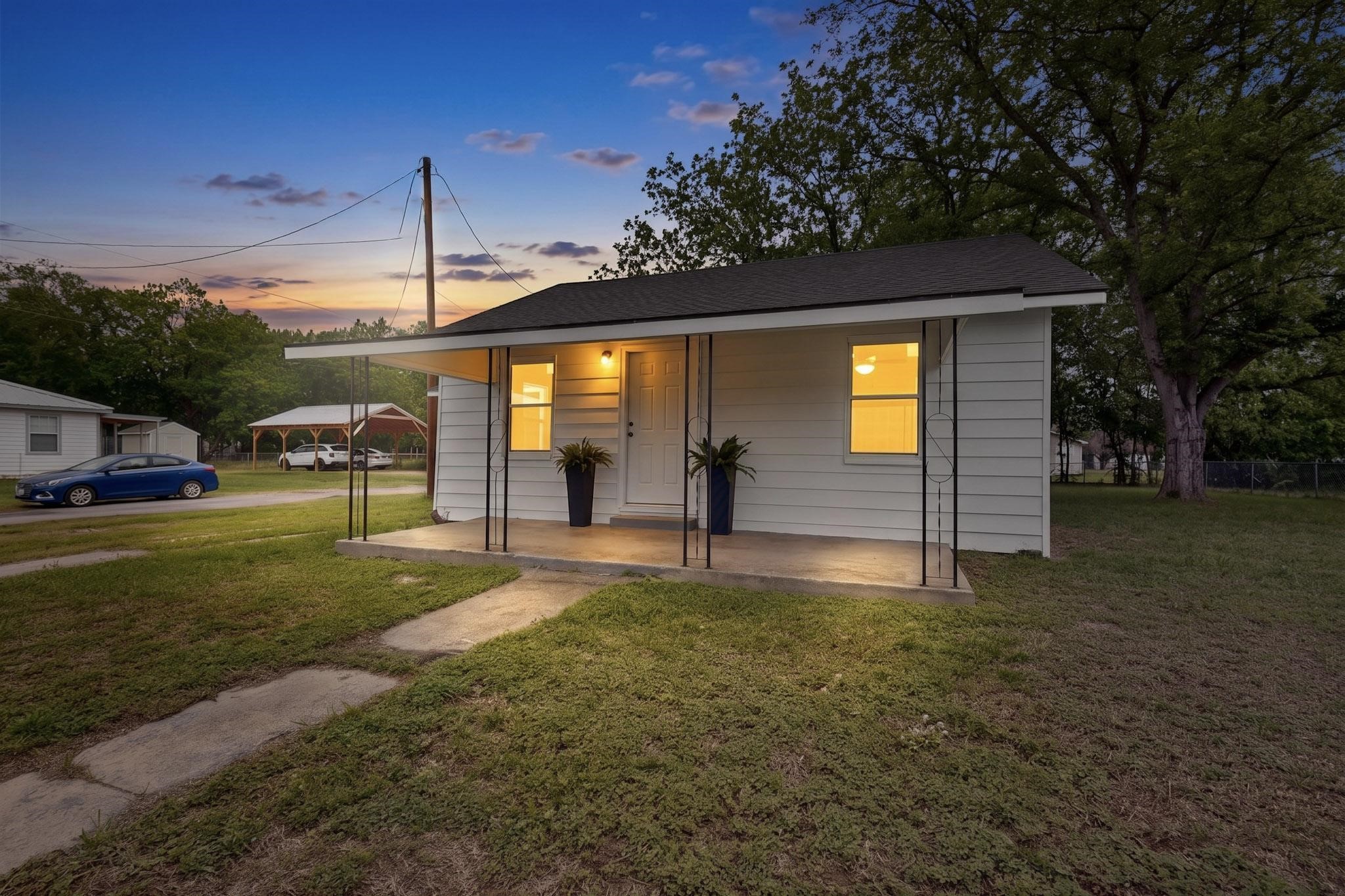 313 Fm 316 S Eustace TX 75124