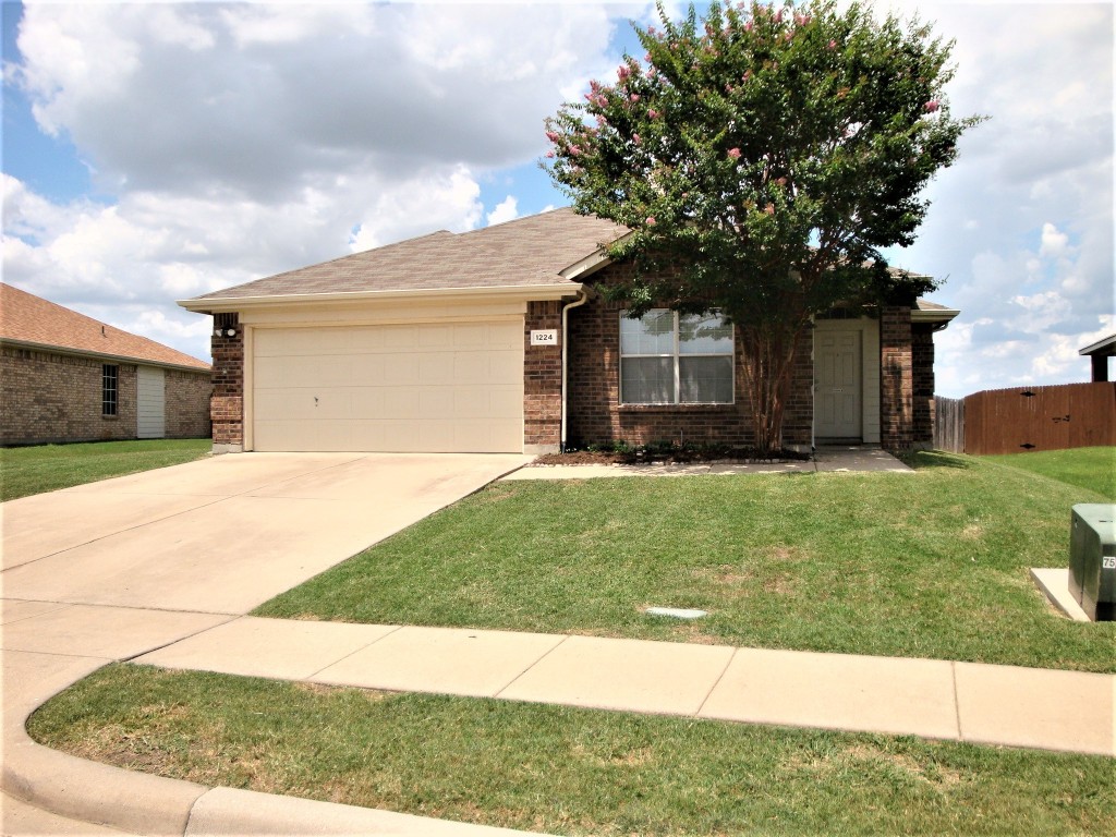 1224 Sweetwater Drive Burleson TX 76028