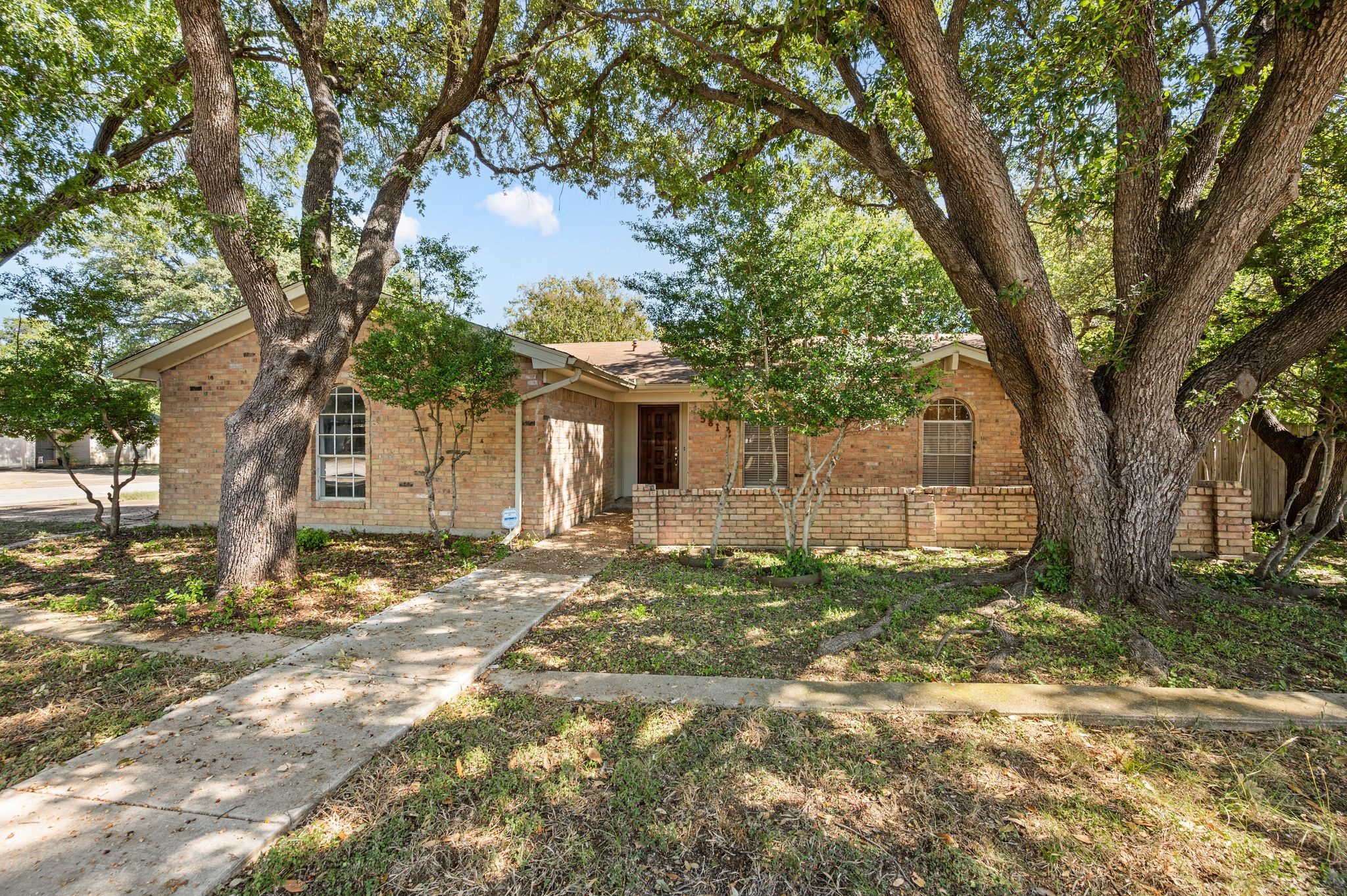 5812 Lance Court Haltom City TX 76148