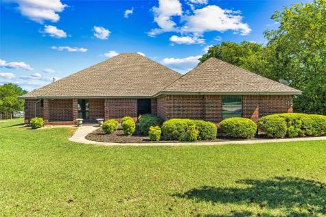 712 Buckboard Street Ovilla TX 75154