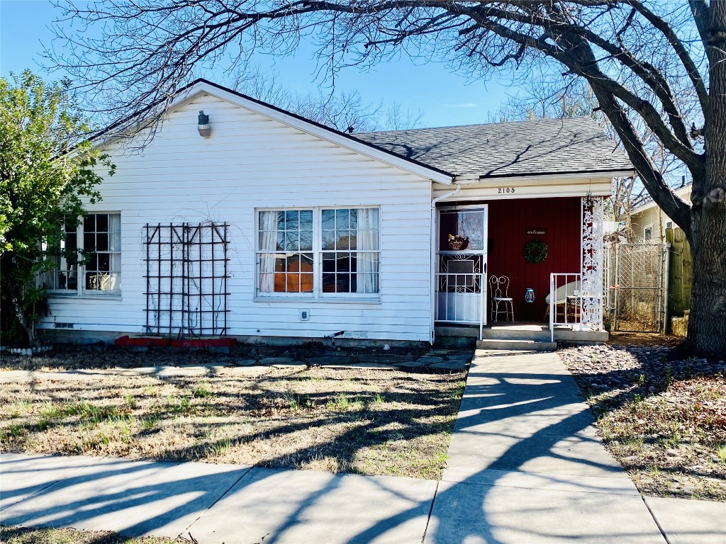 2105 Harrison Avenue Fort Worth TX 76110