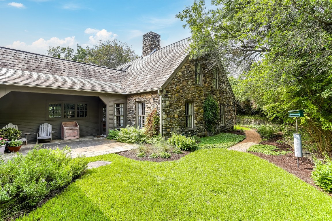 6500 Lake Oaks Circle Fort Worth TX 76108