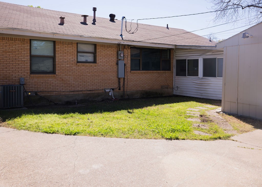 2409 Materhorn Drive Dallas TX 75228