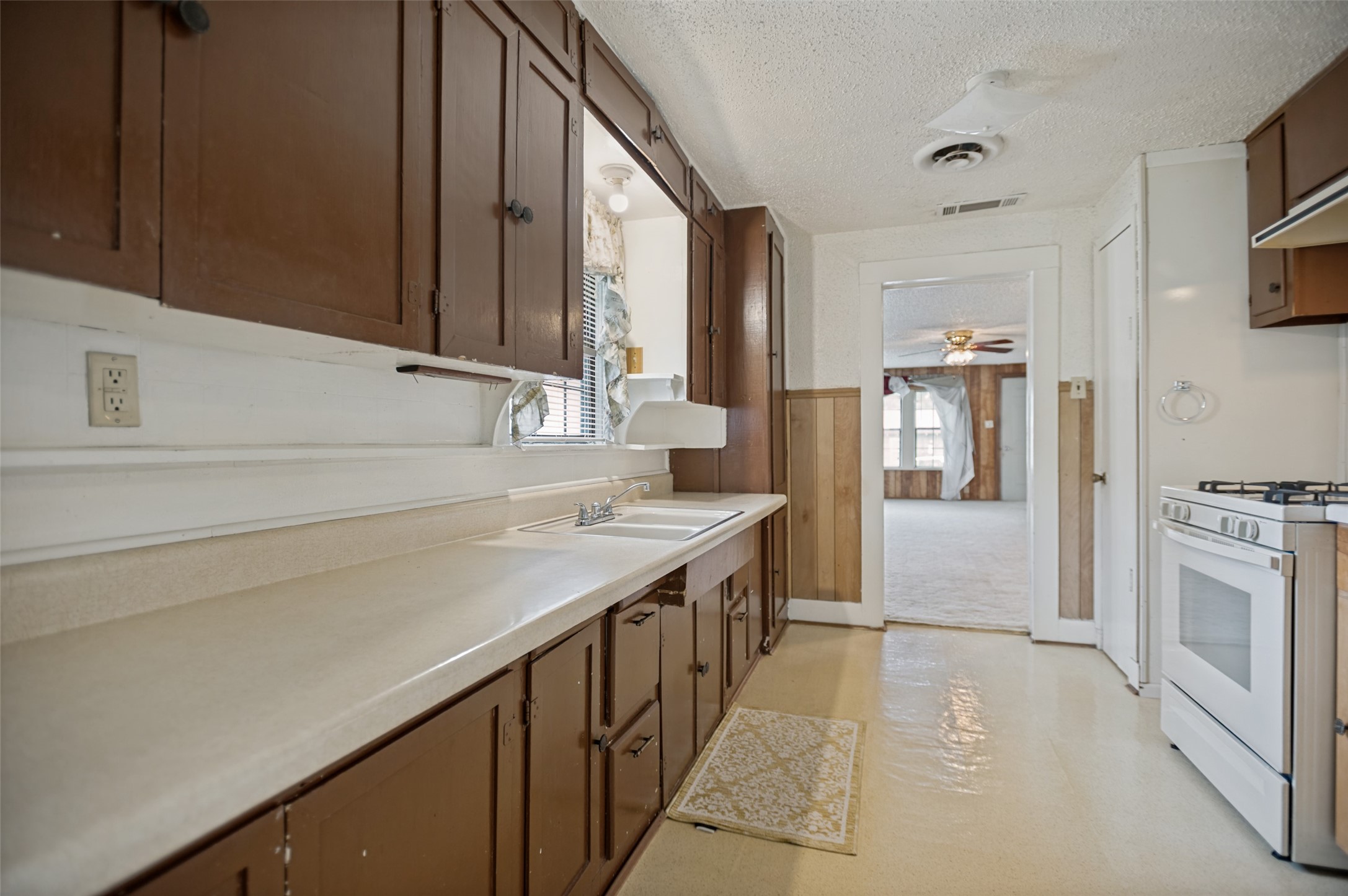 707 Cannon Drive Euless TX 76040