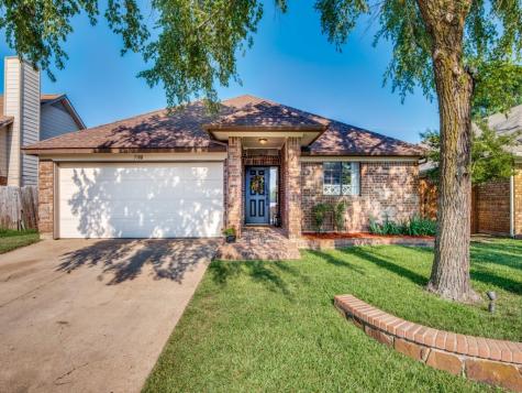 5708 Spyglass Hill Drive Arlington TX 76018