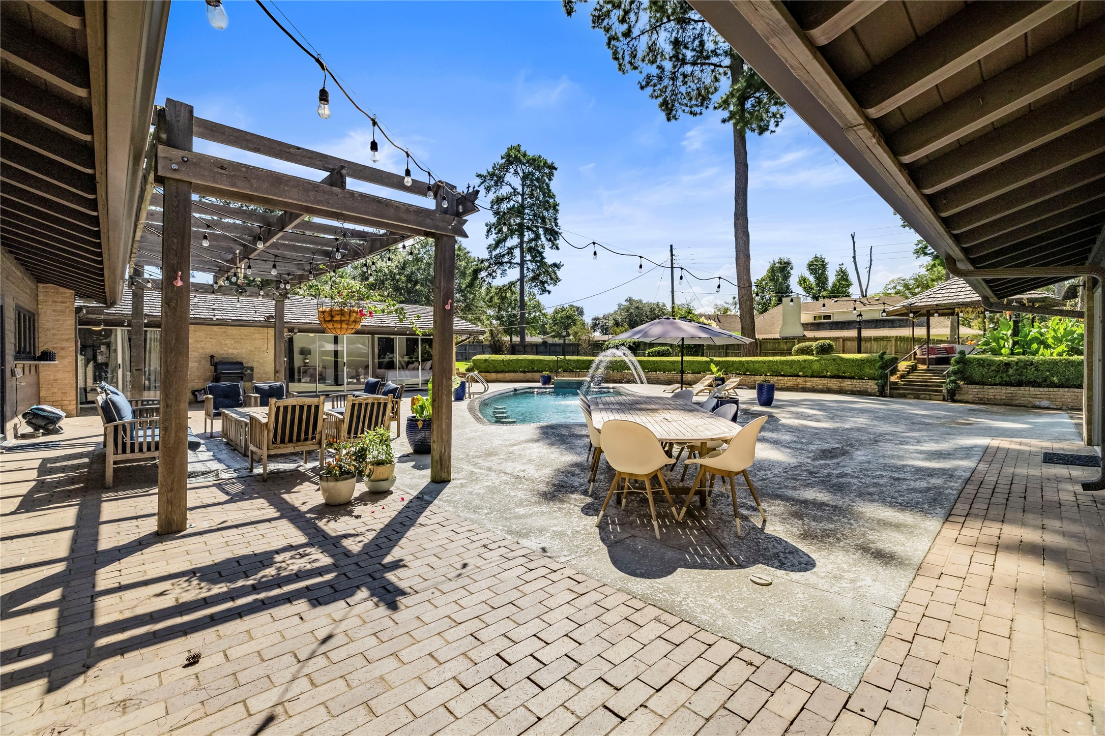 1300 Montclair Street Longview TX 75601