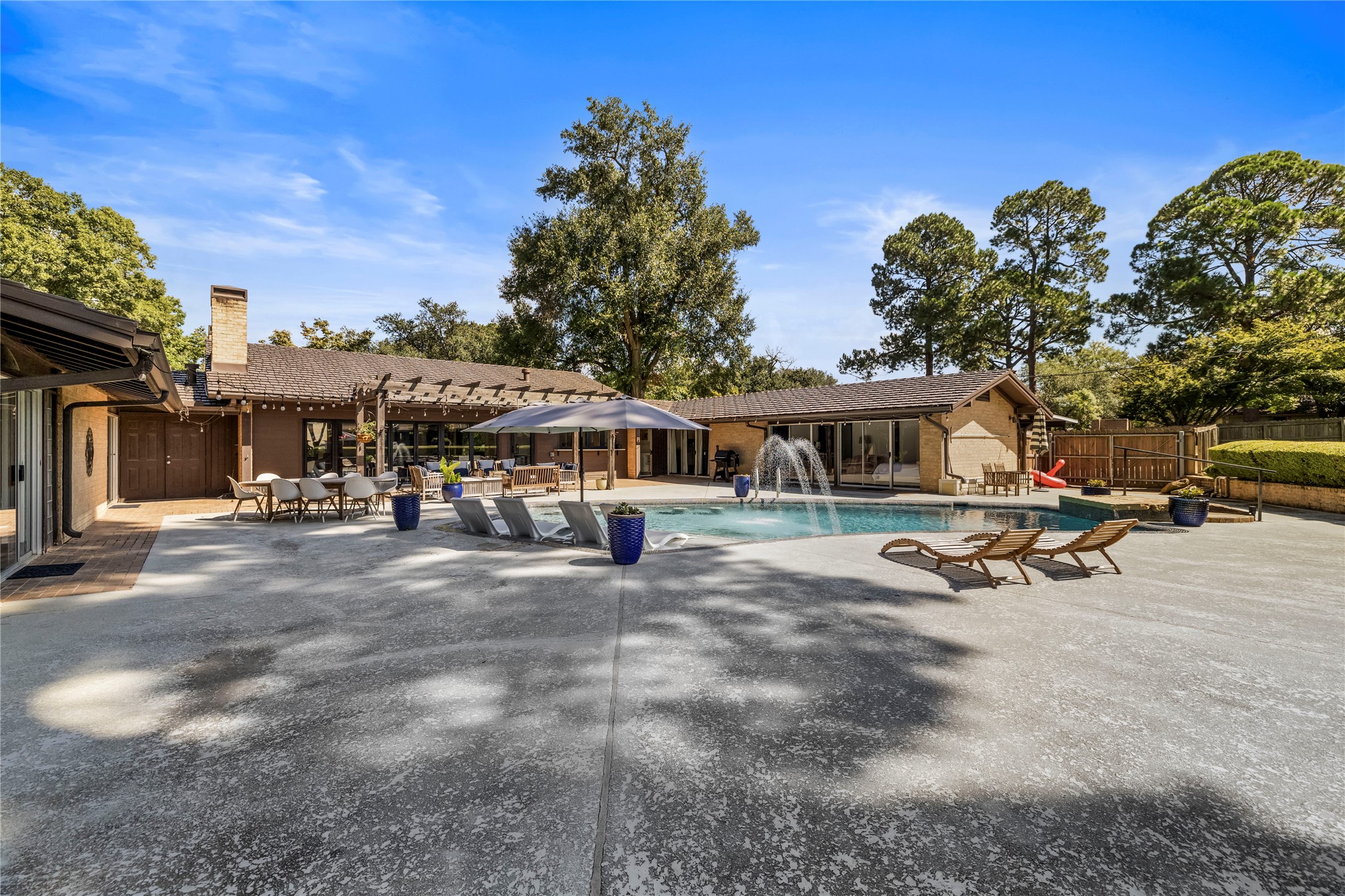 1300 Montclair Street Longview TX 75601