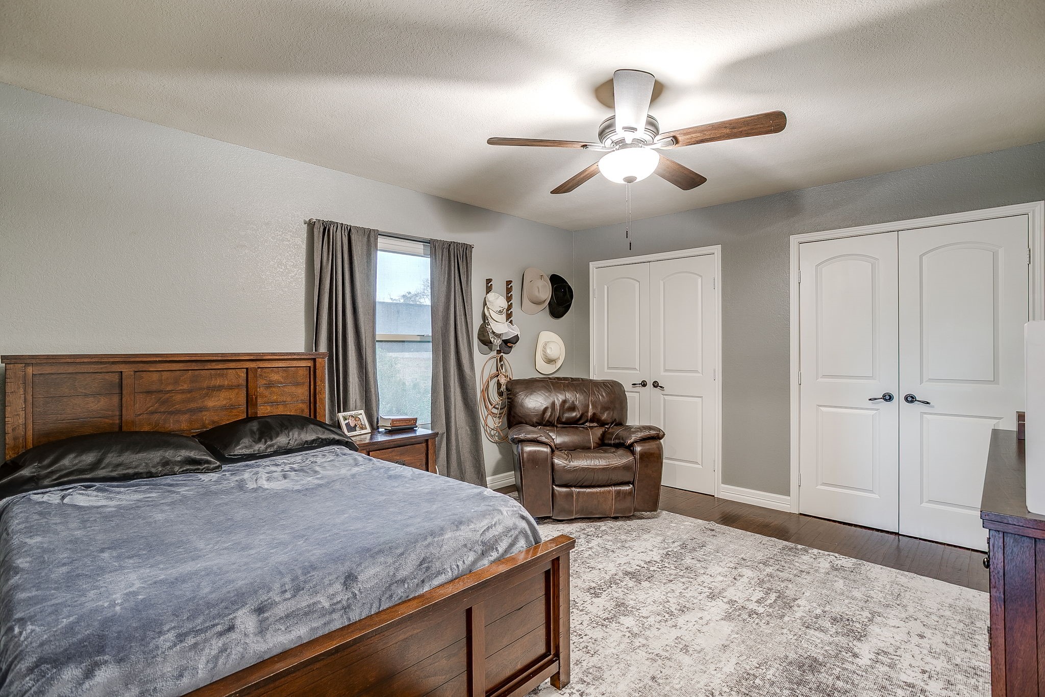 649 Christopher Lane Burleson TX 76028