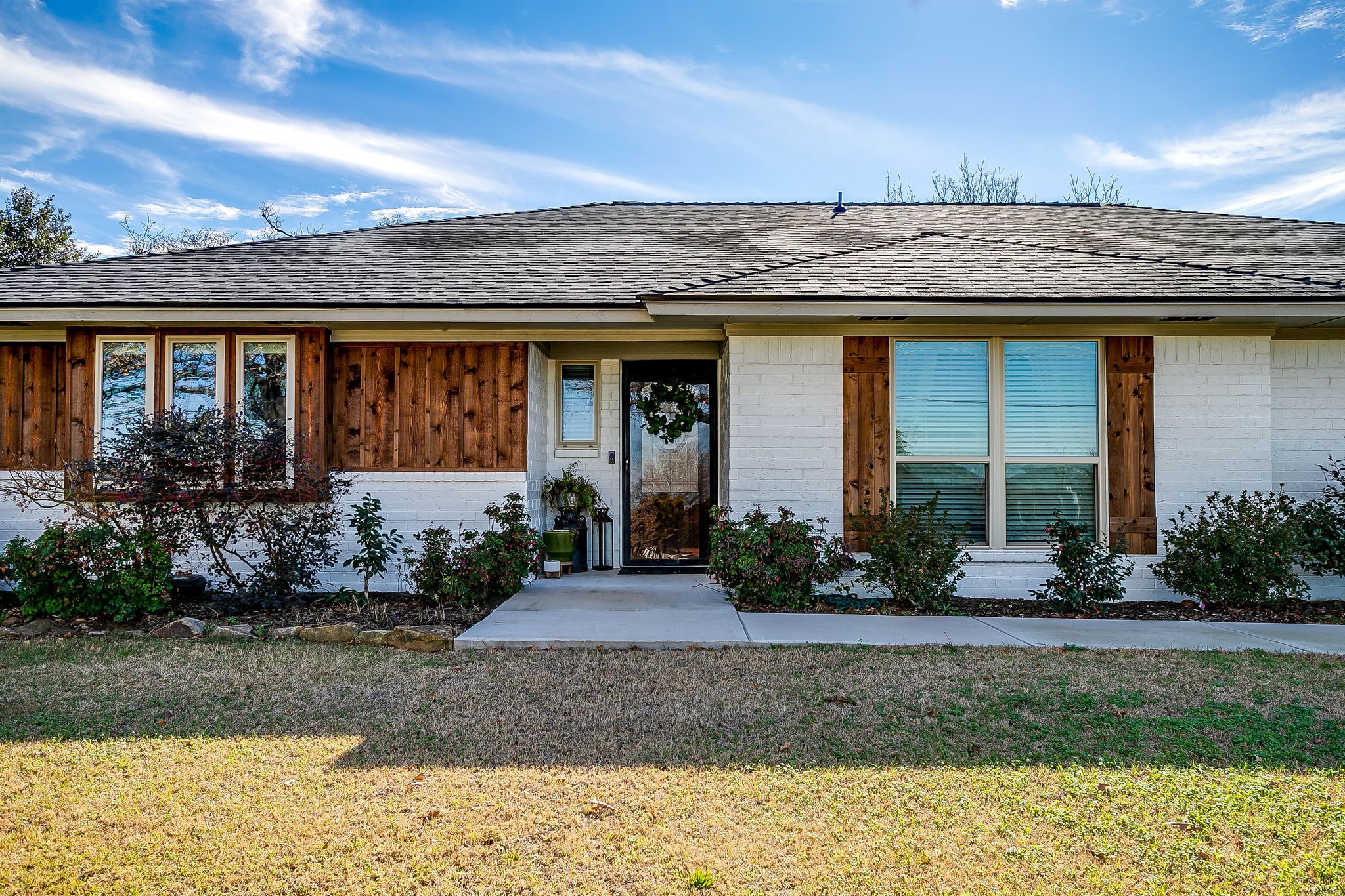 649 Christopher Lane Burleson TX 76028