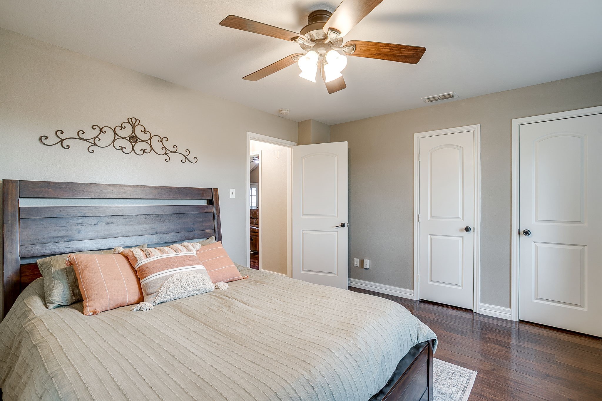 649 Christopher Lane Burleson TX 76028