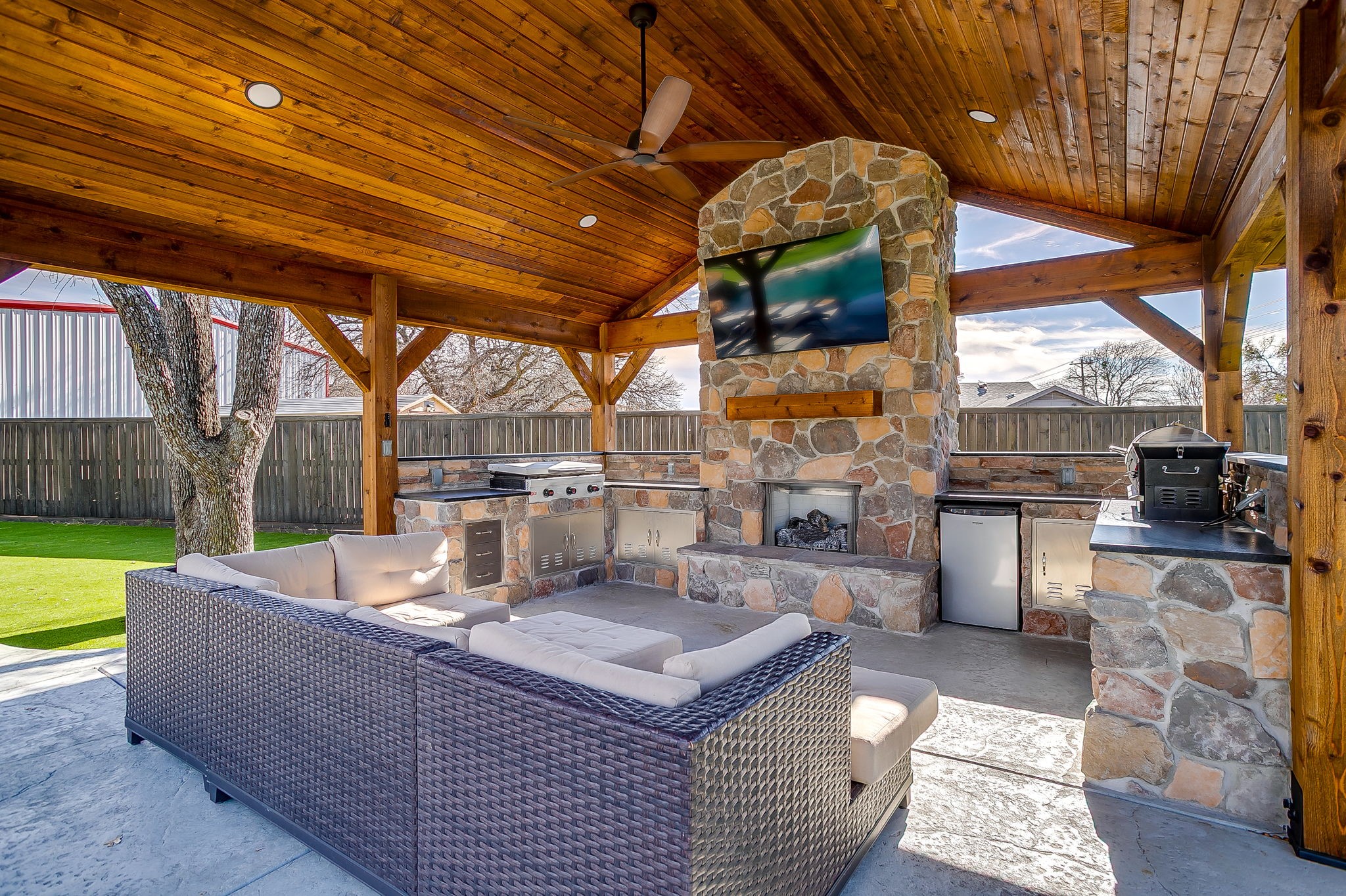 649 Christopher Lane Burleson TX 76028