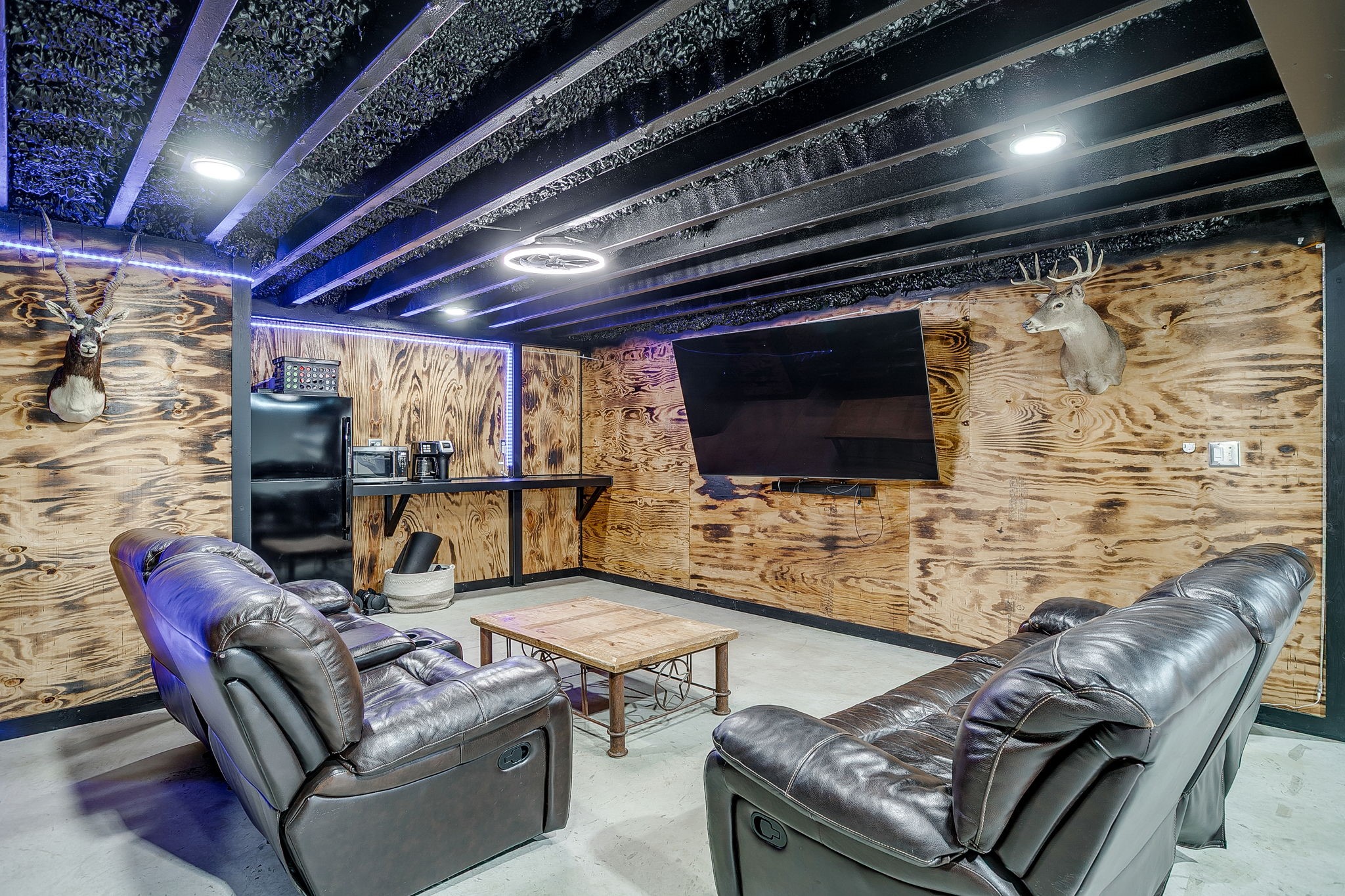 649 Christopher Lane Burleson TX 76028