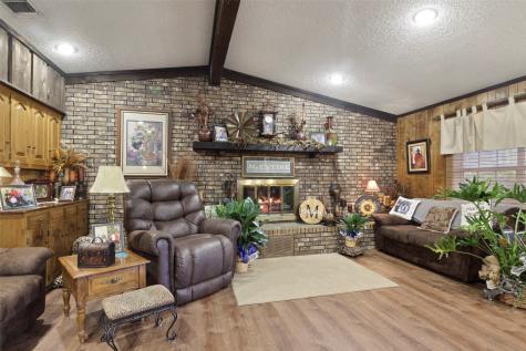 12869 Us Highway 259 N Omaha TX 75571