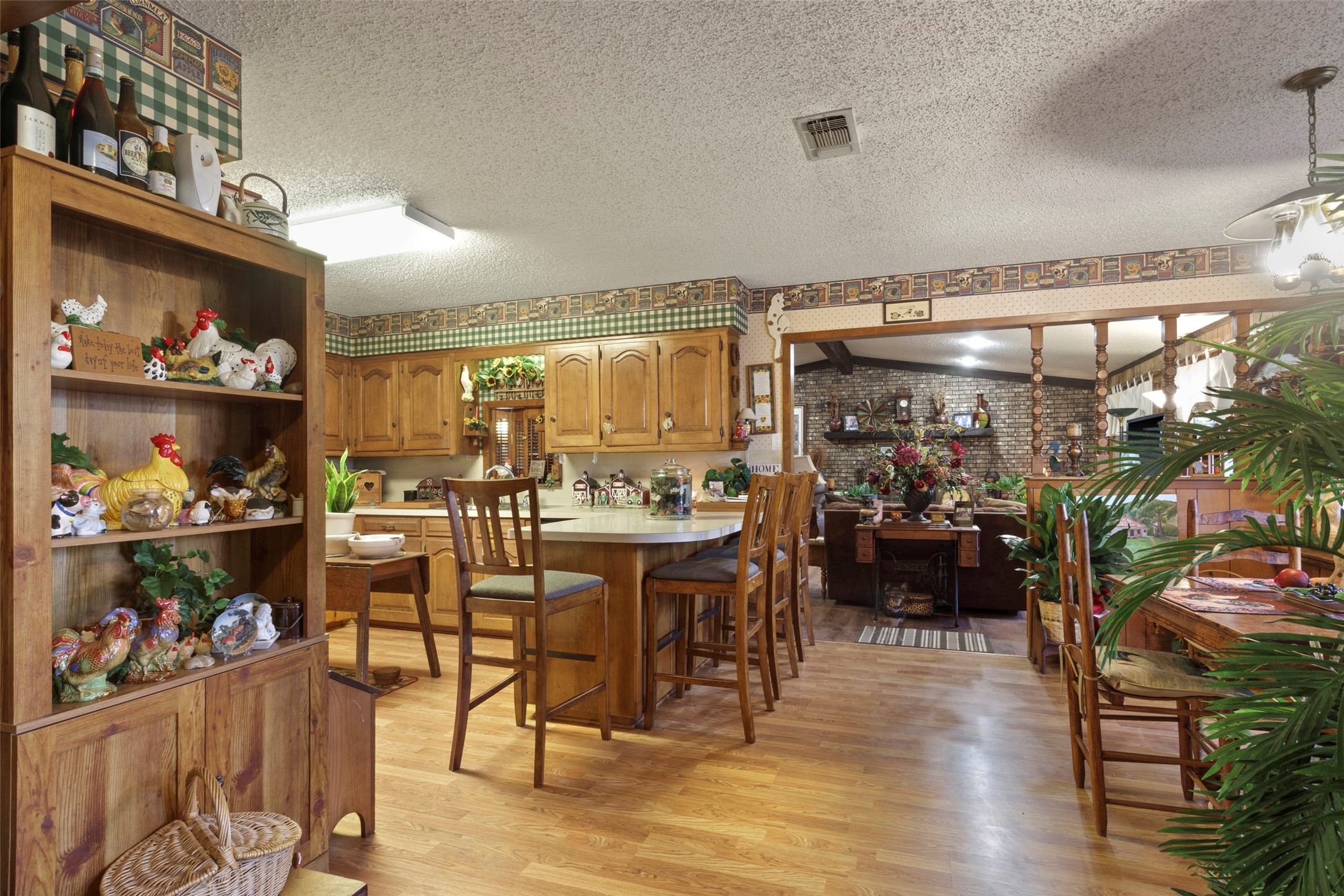 12869 Us Highway 259 N Omaha TX 75571