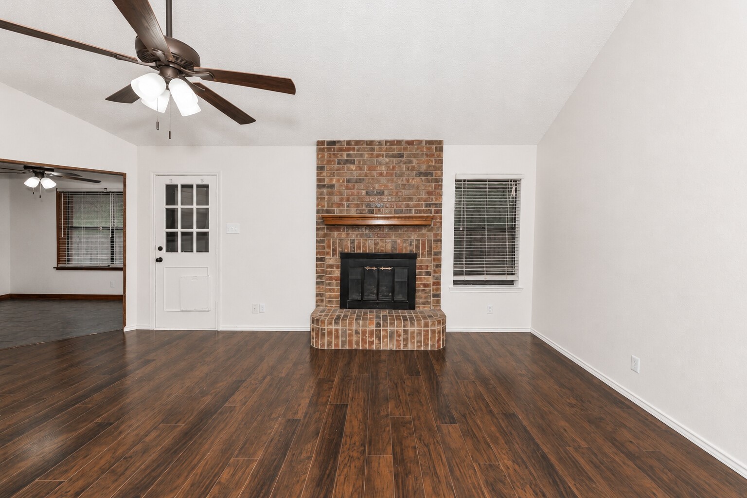 1001 Rosebud Drive Azle TX 76020