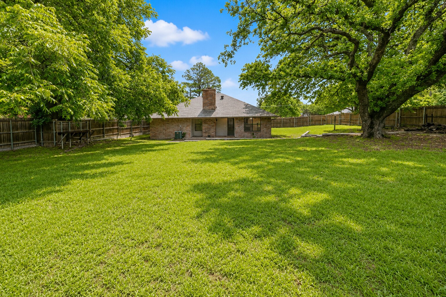 1001 Rosebud Drive Azle TX 76020