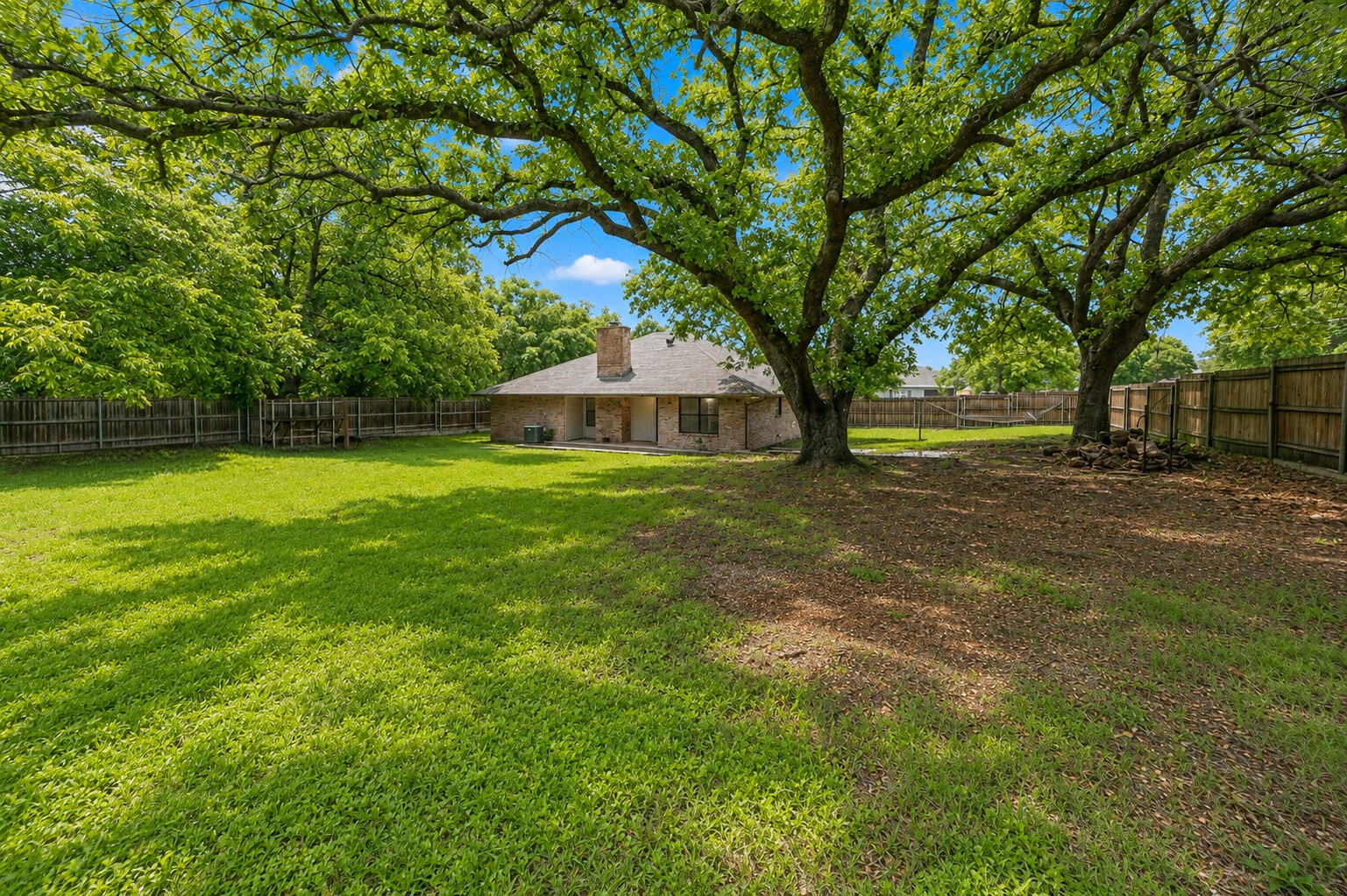 1001 Rosebud Drive Azle TX 76020